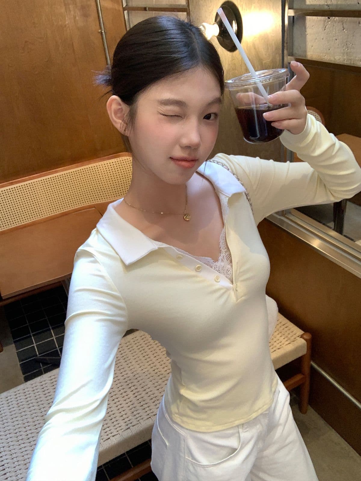 와 사고 방식 270 그램 사람들 면 거위 옐로우 POLO 칼라 레이스 레이스 긴팔 티셔츠 여성 가을 페이크 레이어드 맨위