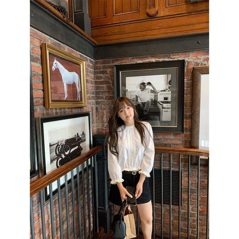 높은 품질 품질 프랑스식 품격 레이스 연령 감소 쇼트 스타일 긴팔 셔츠 맨위 여성 가을 Chic 슬림해 보이는 셔츠 이미지 4