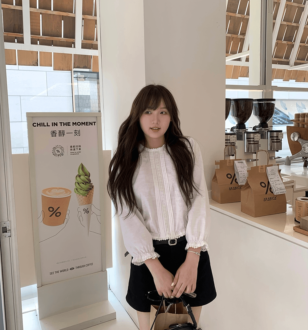 높은 품질 품질 프랑스식 품격 레이스 연령 감소 쇼트 스타일 긴팔 셔츠 맨위 여성 가을 Chic 슬림해 보이는 셔츠 상세 이미지 6