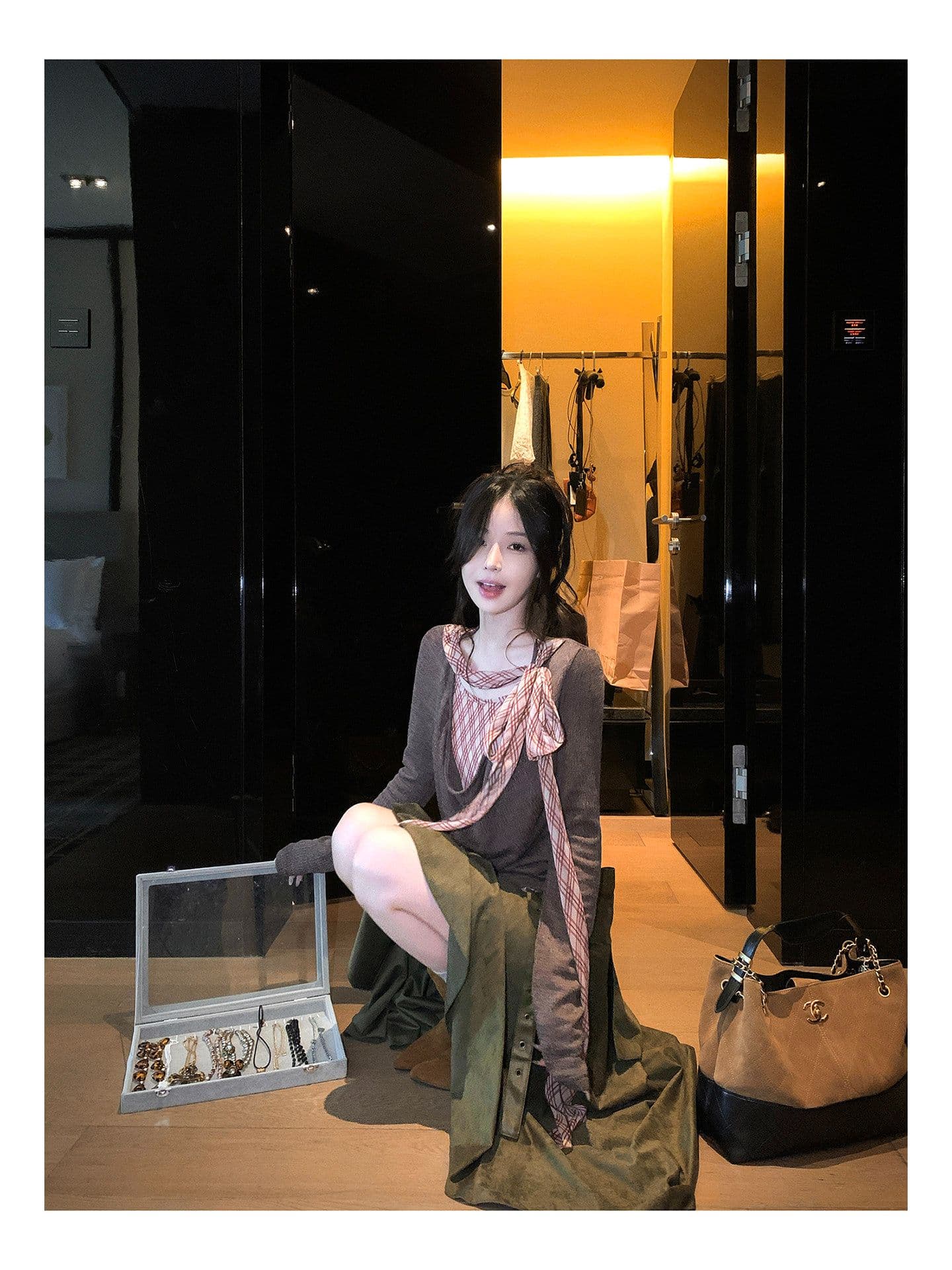한 부서 패치워크 레이스업 체크무늬 흔들다 칼라 페이크 레이어드 티셔츠 여성 이른 가을 주름 디자인 만나는 맨위 상세 이미지 4