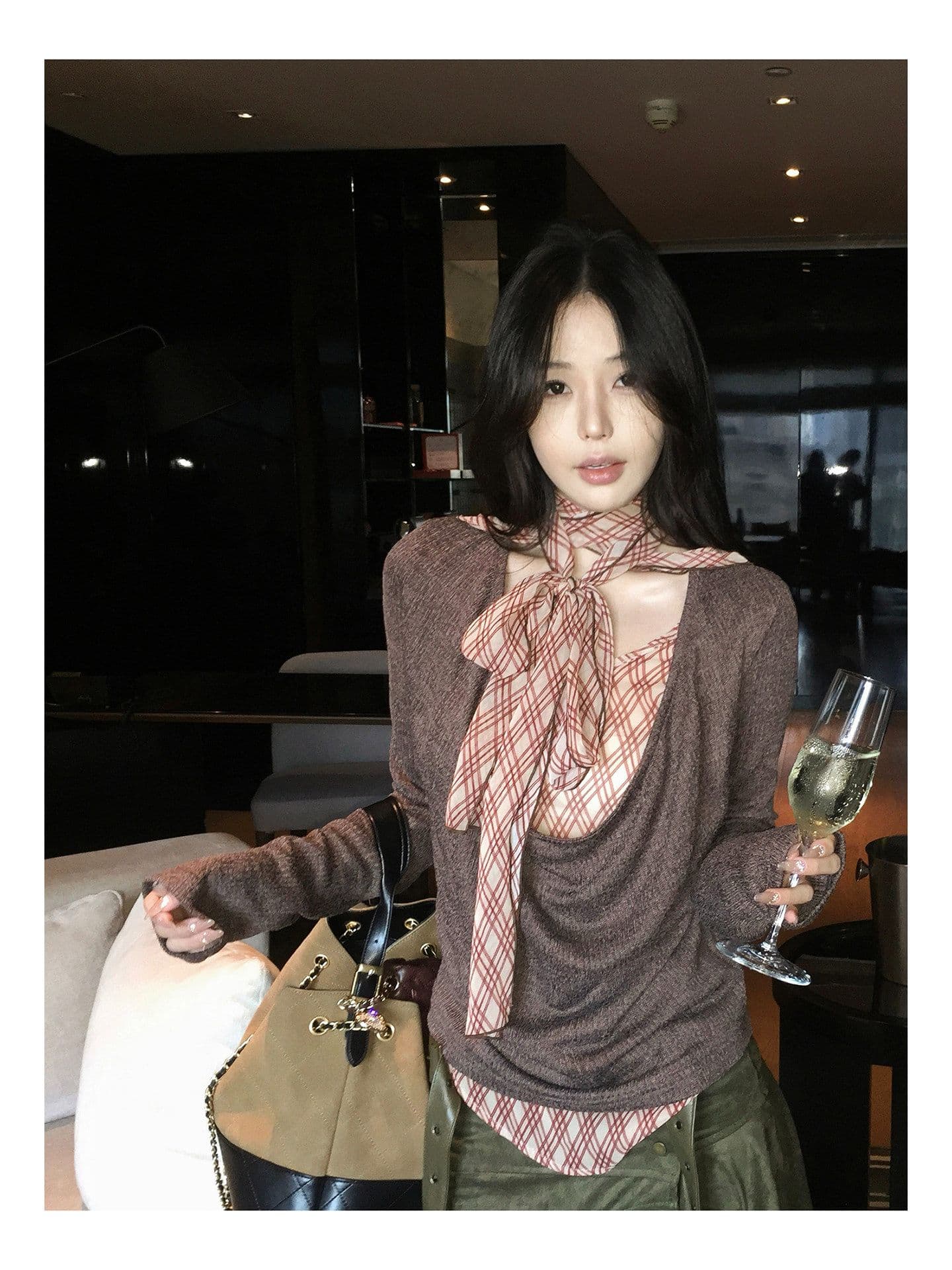 한 부서 패치워크 레이스업 체크무늬 흔들다 칼라 페이크 레이어드 티셔츠 여성 이른 가을 주름 디자인 만나는 맨위 상세 이미지 6