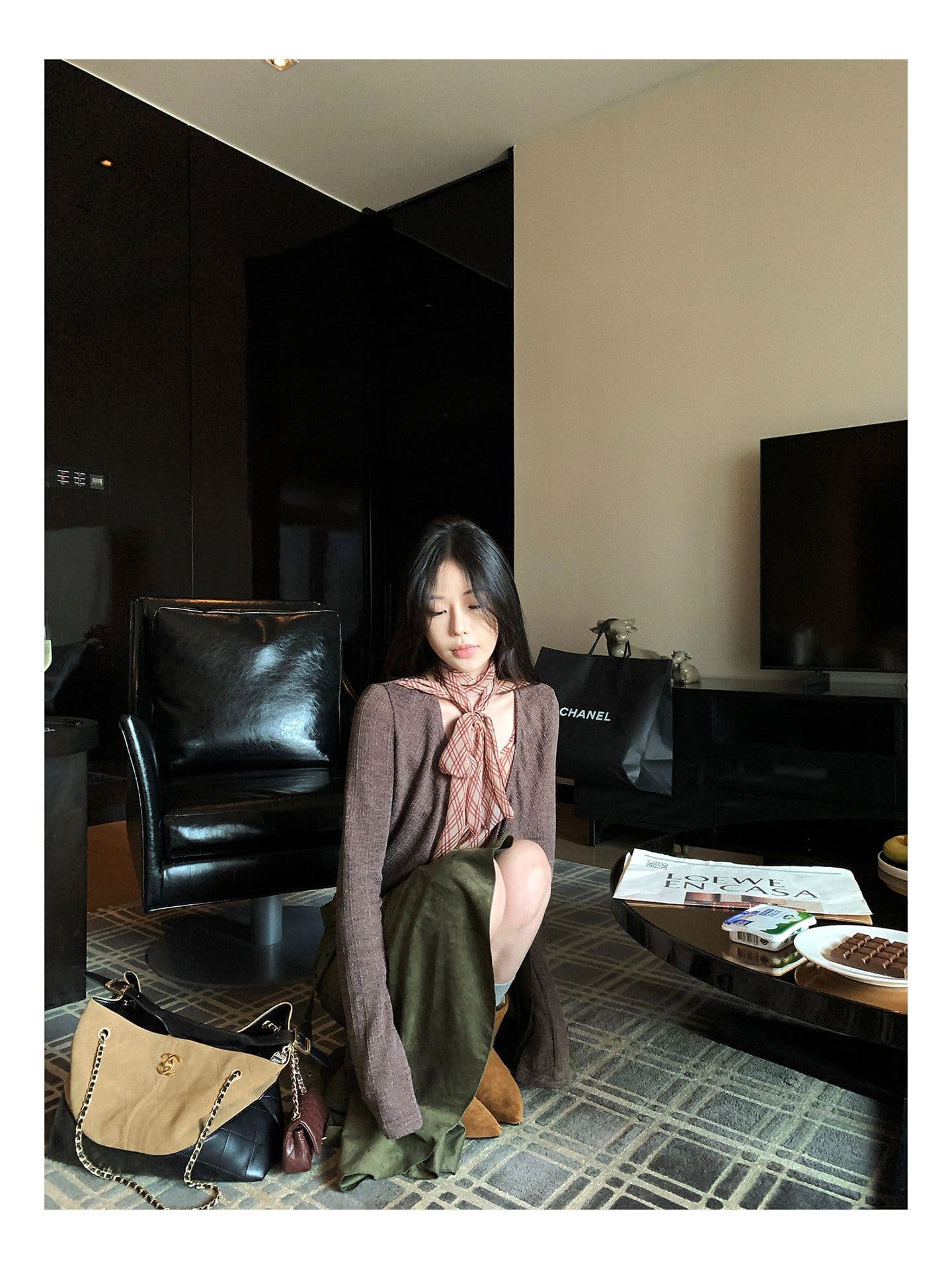 한 부서 패치워크 레이스업 체크무늬 흔들다 칼라 페이크 레이어드 티셔츠 여성 이른 가을 주름 디자인 만나는 맨위 상세 이미지 8