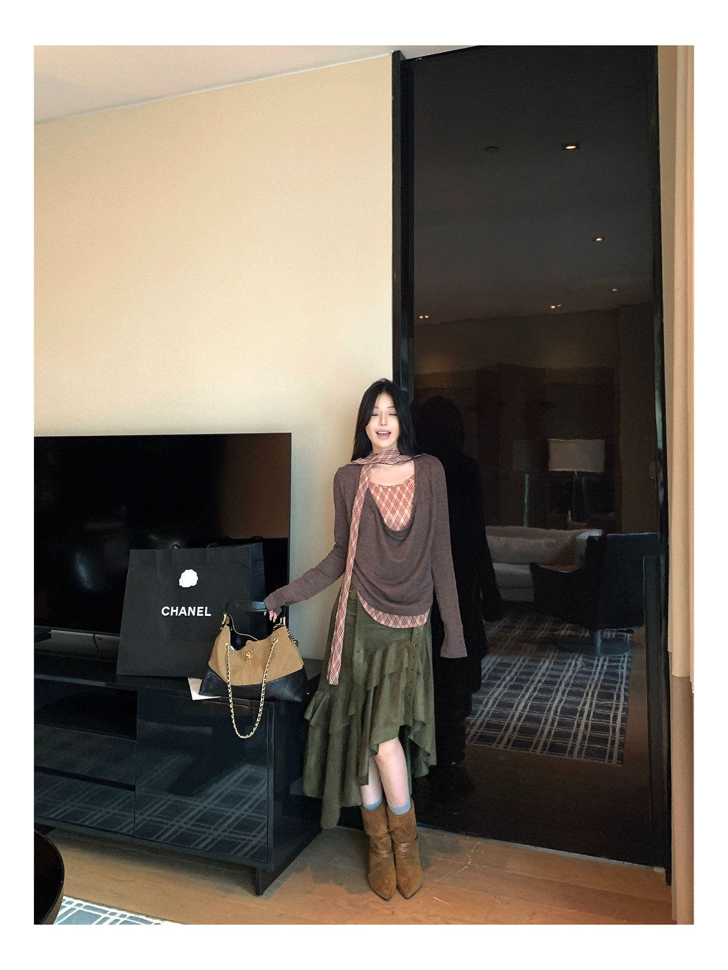 한 부서 패치워크 레이스업 체크무늬 흔들다 칼라 페이크 레이어드 티셔츠 여성 이른 가을 주름 디자인 만나는 맨위 상세 이미지 12