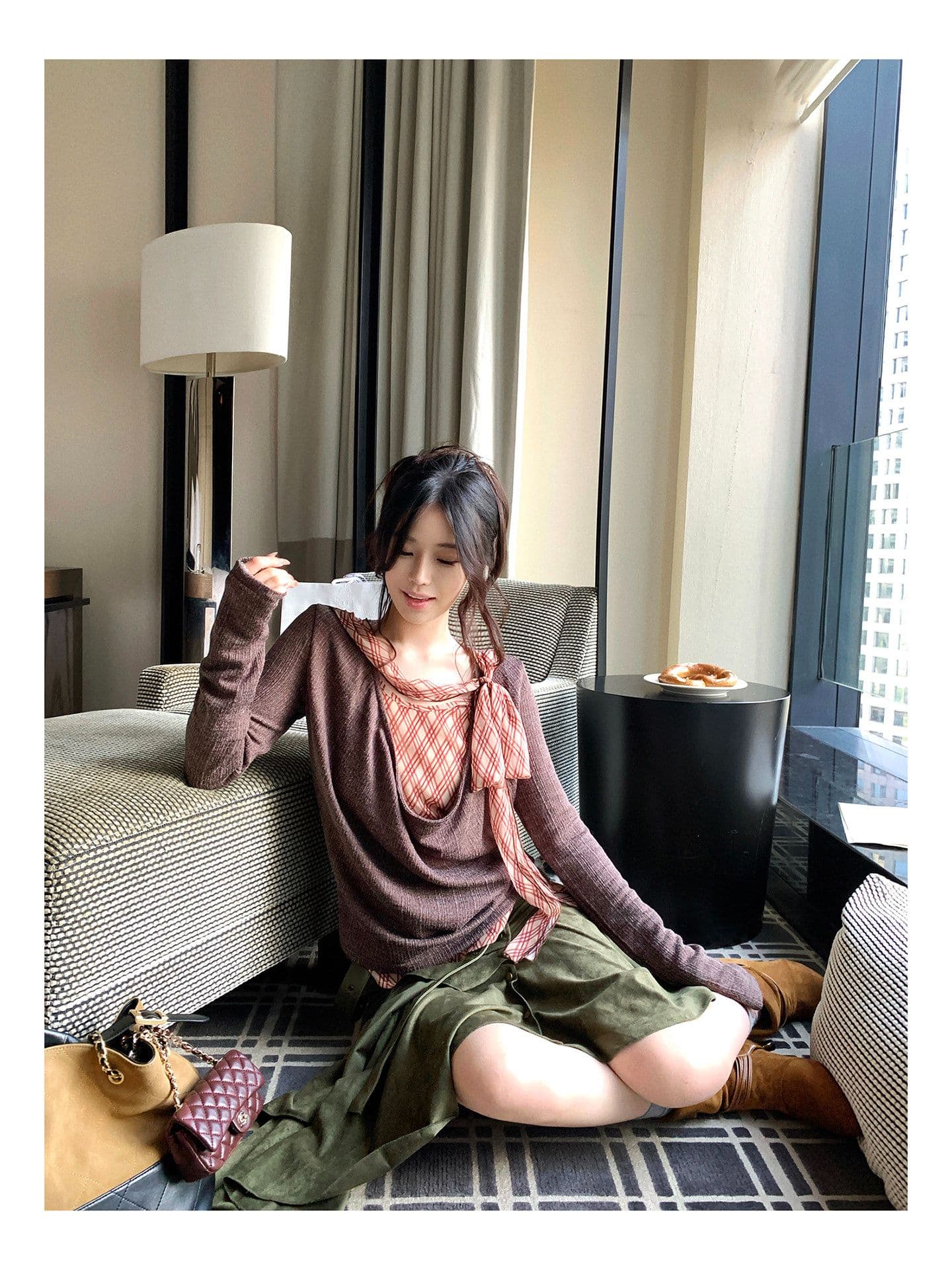 한 부서 패치워크 레이스업 체크무늬 흔들다 칼라 페이크 레이어드 티셔츠 여성 이른 가을 주름 디자인 만나는 맨위 상세 이미지 18