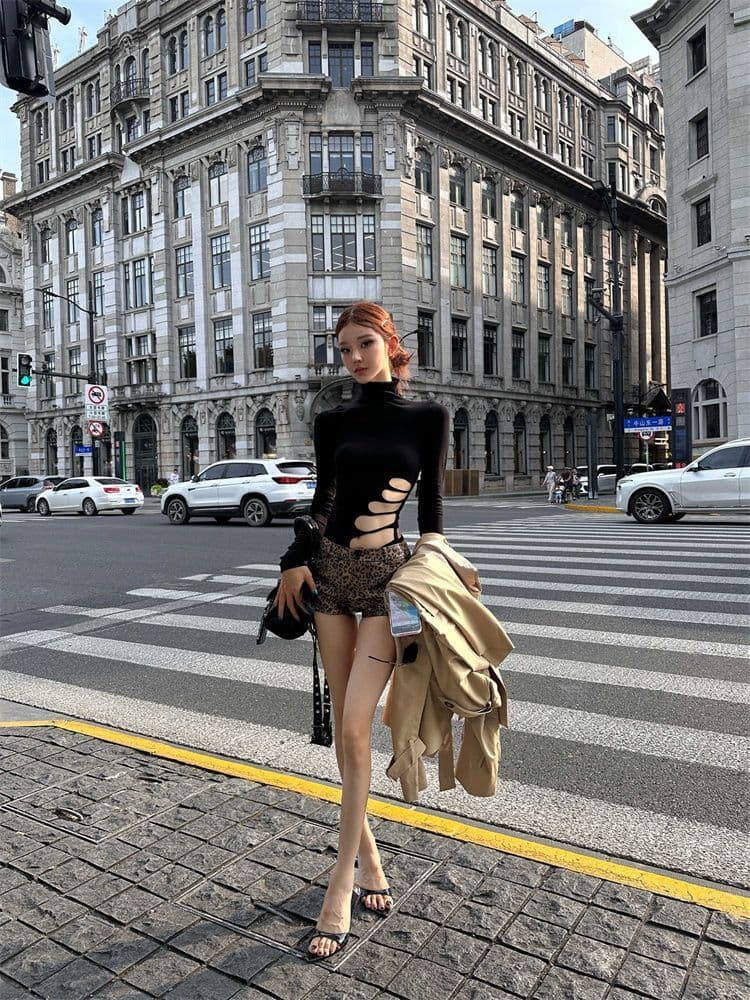 사람들 면 모달 작은 대중 핫걸 검정색 홀로우 아웃 반하이넥 t 몸매 가꾸기 슬림해 보이는 다용도 맨위 상세 이미지 1