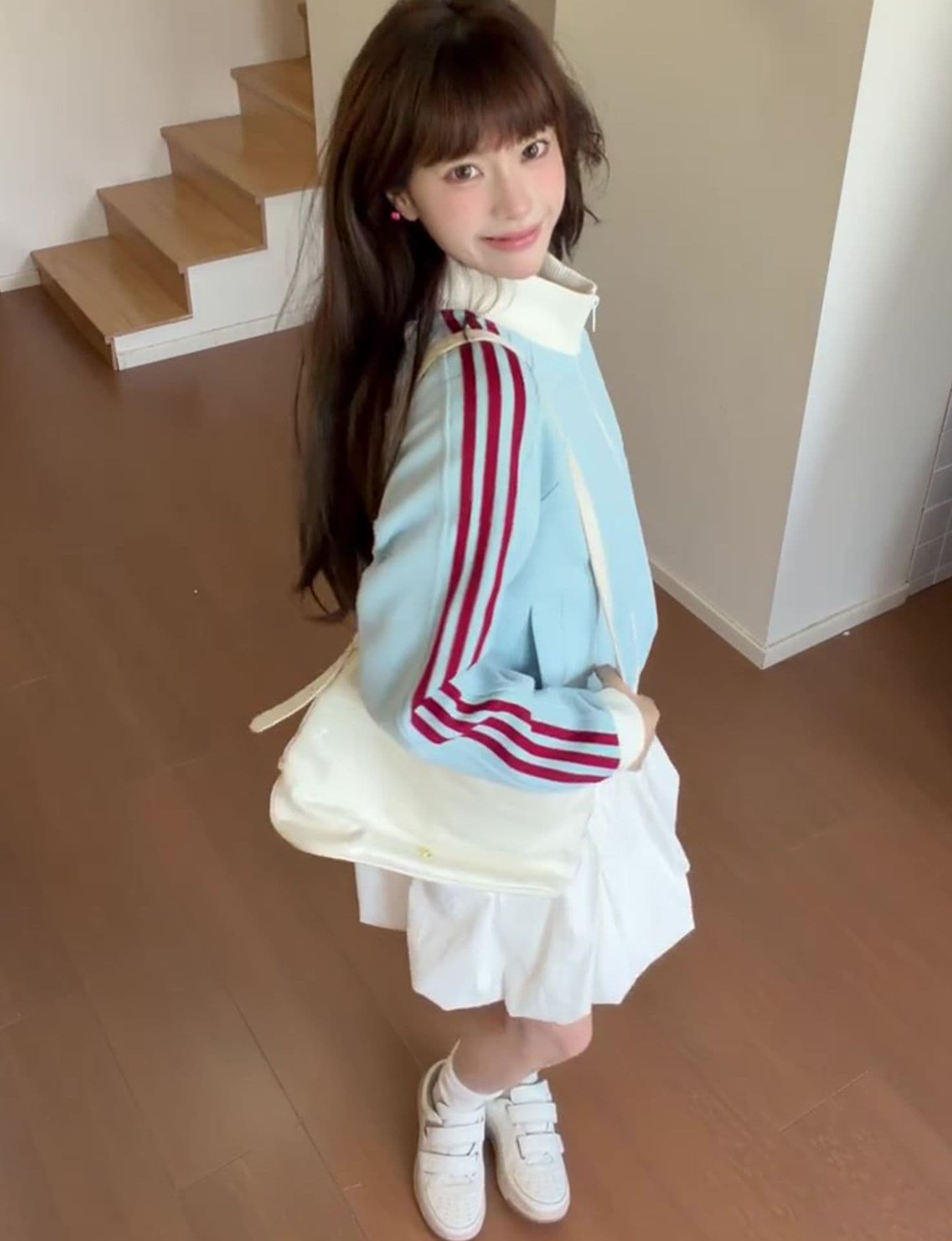 얇은 스타일 쇼트 스타일 원본 것 맞춤 달팽이 구두 광저우 후아 남편 그리드 복합 스탠드 칼라 지퍼 후드티 이미지 2