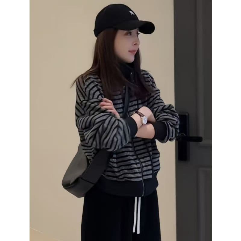 스트라이프 이른 가을 여성 코트 가을 겨울철 2026 새로운 올해 인기 폭발 한 부서 루즈핏 여성 쇼트 스타일 맨위 이미지 5