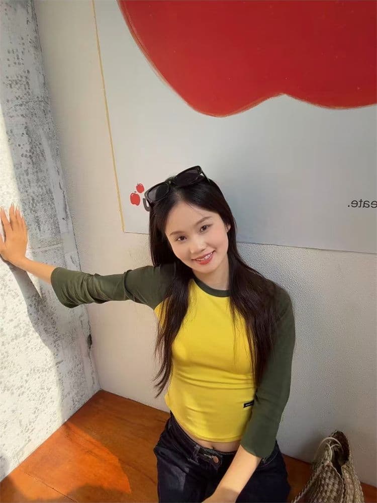 40 순면 이른 가을 배색 몸매 가꾸기 슬림해 보이는 다용도 긴팔 라운드 넥 만나는 티셔츠 디자인 센스 작은 대중 맨위 여성