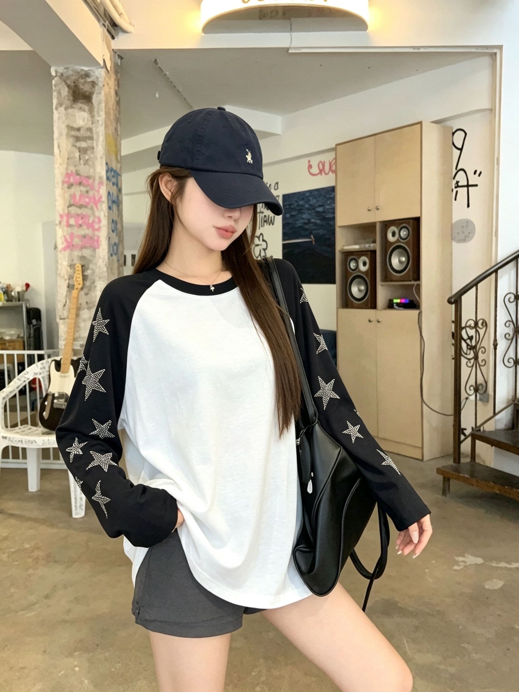 좋은 면 배색 패치워크 별 핫픽스 라운드 넥 긴팔 티셔츠 여성 가을 슬림해 보이는 느긋한 캐주얼 중간 길이 맨위 상세 이미지 1