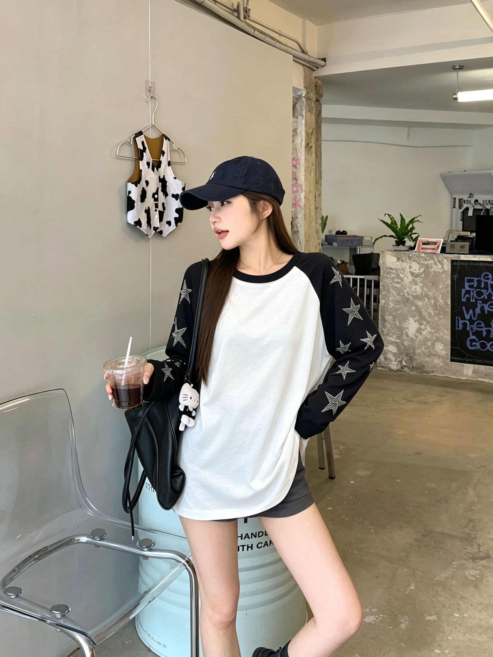 좋은 면 배색 패치워크 별 핫픽스 라운드 넥 긴팔 티셔츠 여성 가을 슬림해 보이는 느긋한 캐주얼 중간 길이 맨위 상세 이미지 2