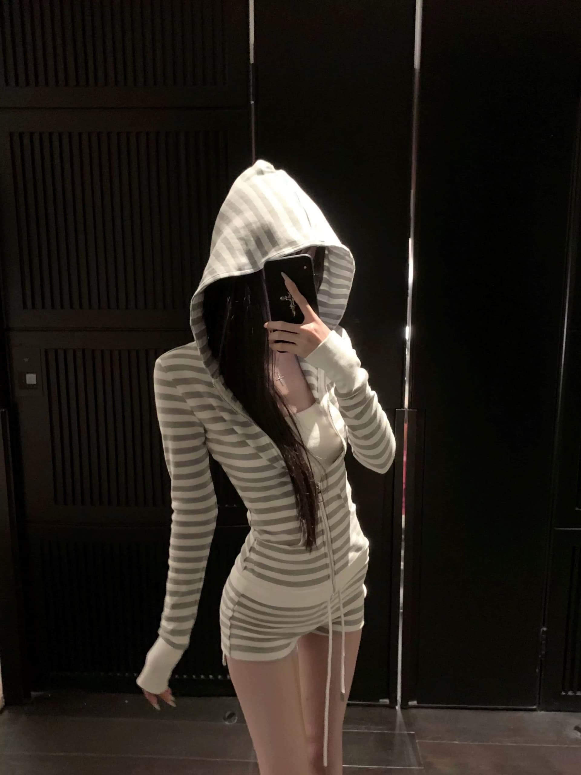 원본 것 한 부서 고급 센스 착용 가져 가라. 회색 스트라이프 재킷 경기 반바지 순수한 욕망 캐주얼 세트 여성 가을 상세 이미지 3