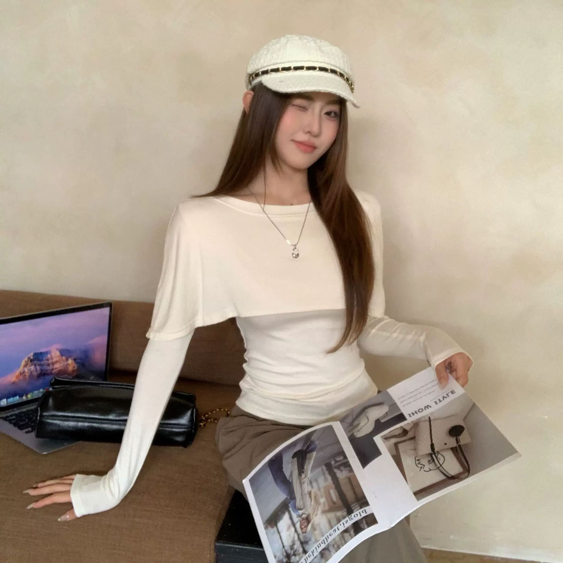 사람들 면 한 부서 표지 고기 망토 페이크 레이어드 라운드 넥 긴팔 여성 조기 가을 디자인 센스 슬림해 보이는 기본 셔츠 맨위 이미지 2