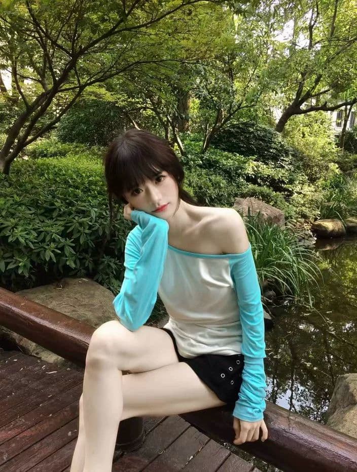 원본 눈꽃 면 패치워크 배색 여성 이른 가을 얇은 몸매 가꾸기 긴팔 비스듬한 어깨 의류 기본 셔츠 상세 이미지 4