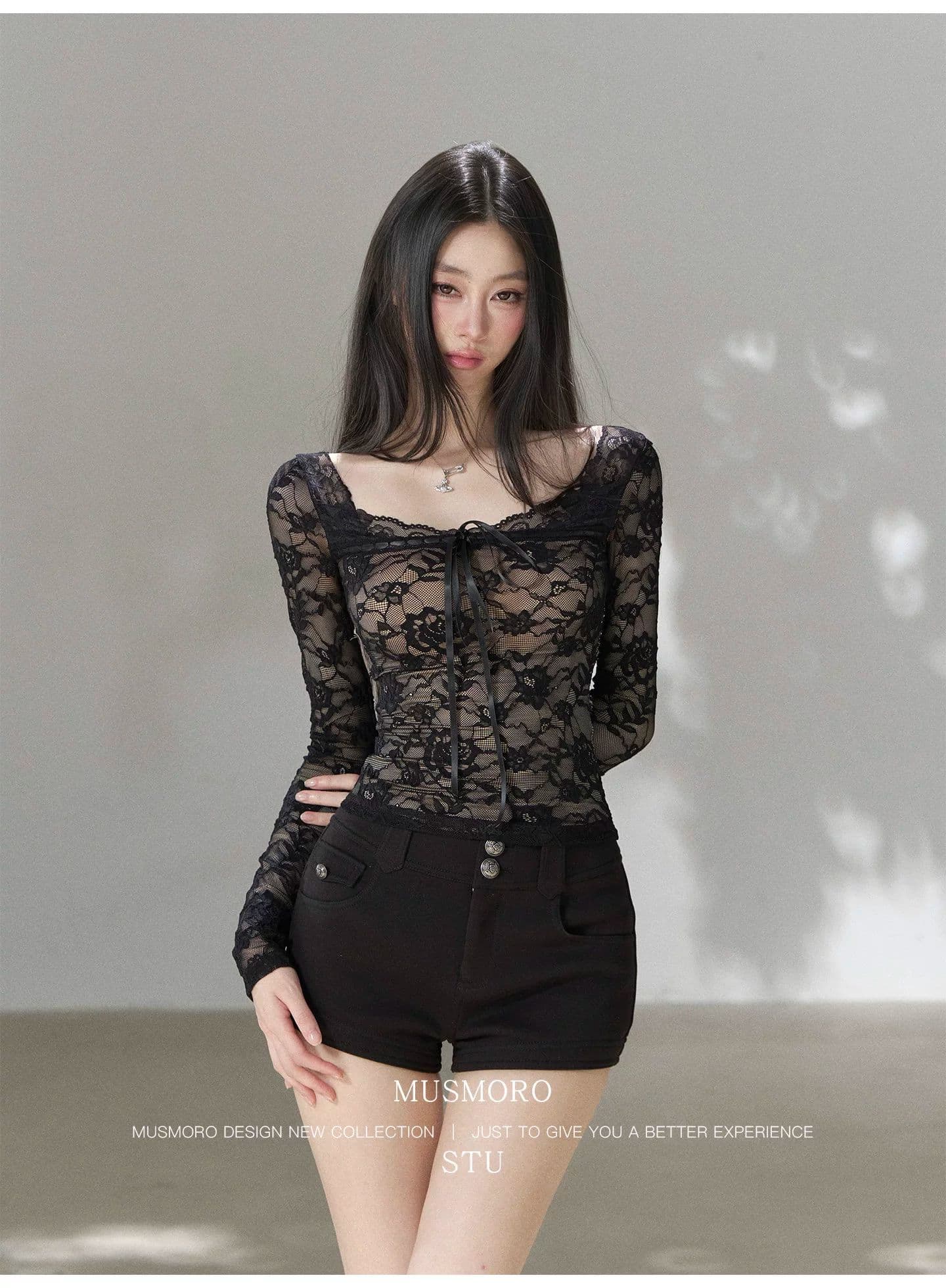 fuunj 3 차원 장미 자카드 새싹 실크 한 단어 플랫 V넥 패치워크 피부 색조 안감 나만의 것을 가져와 라. 가슴 패드 레이스 셔츠 상세 이미지 10