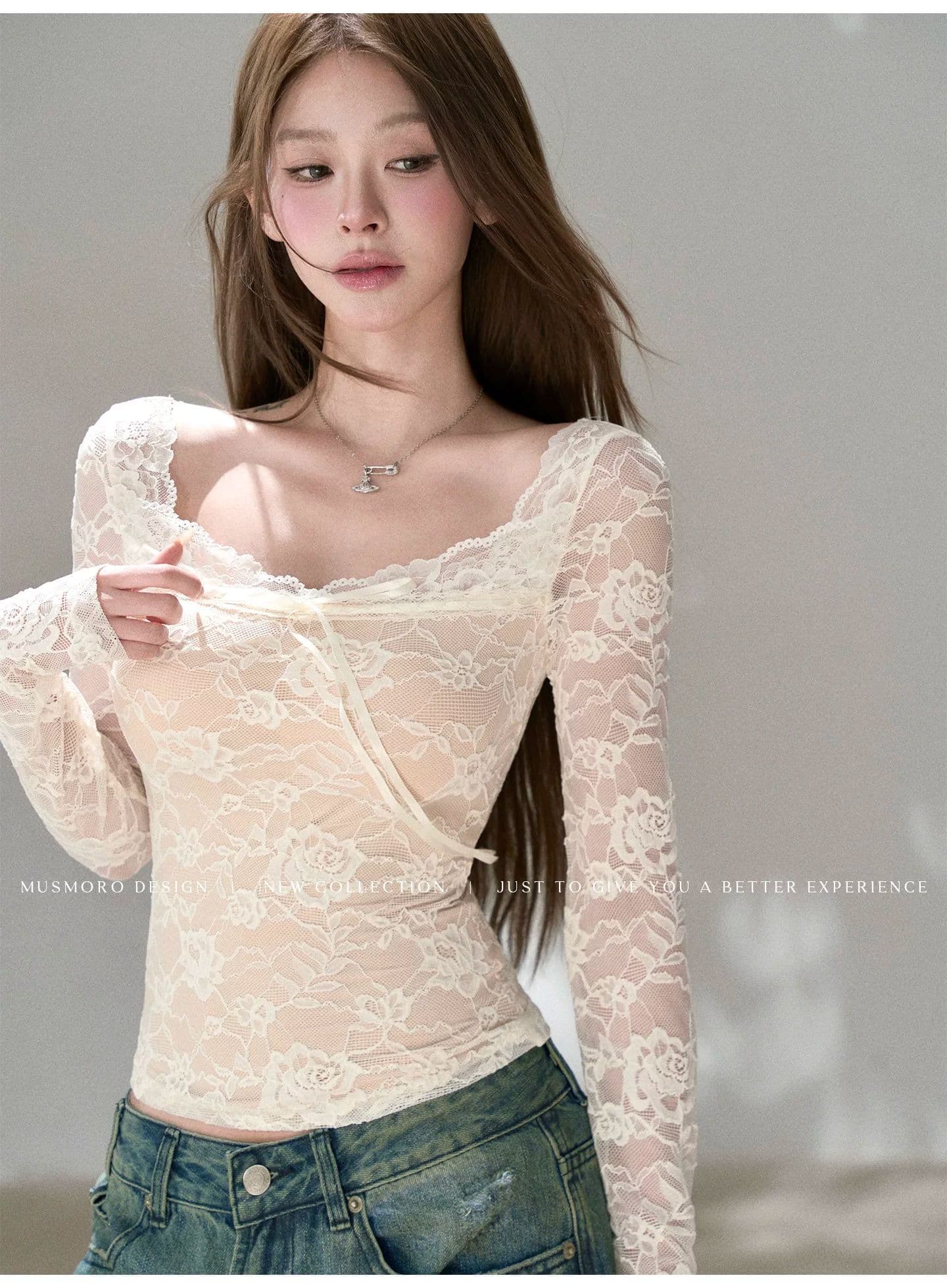 fuunj 3 차원 장미 자카드 새싹 실크 한 단어 플랫 V넥 패치워크 피부 색조 안감 나만의 것을 가져와 라. 가슴 패드 레이스 셔츠 상세 이미지 14