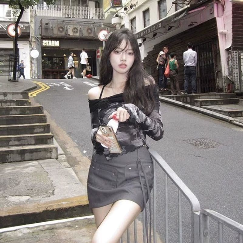 달콤한 차가운 핫걸 오프숄더 프린트 티셔츠 여성 봄 가을 몸매 가꾸기 쇼트 스타일 긴팔 망사 행침 목 맨위 이미지 4