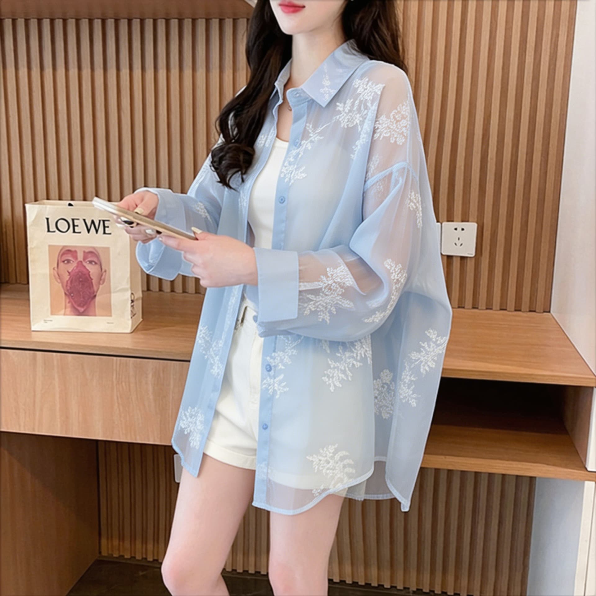 실사 폴리에스터 2026 여름 얇은 스타일 자카드 자수 자외선 차단 여성 셔츠 루즈핏 빅 사이즈 긴팔 셔츠 맨위 상세 이미지 8