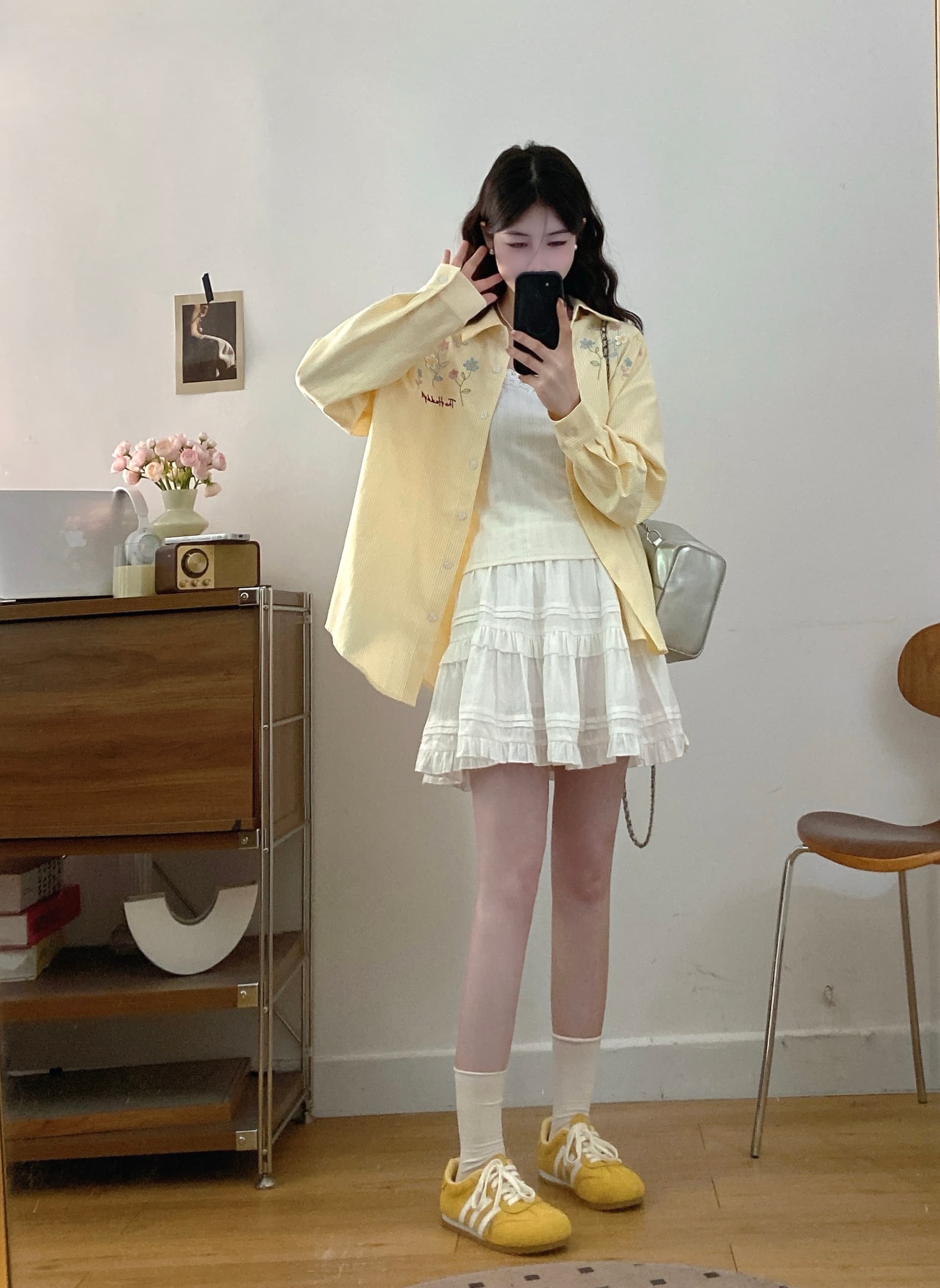 실사 새로운 몸매 가꾸기 슬림해 보이는 캐미솔 스트라이프 자수 긴팔 셔츠 패션 반신 스커트 빅 사이즈 세트
