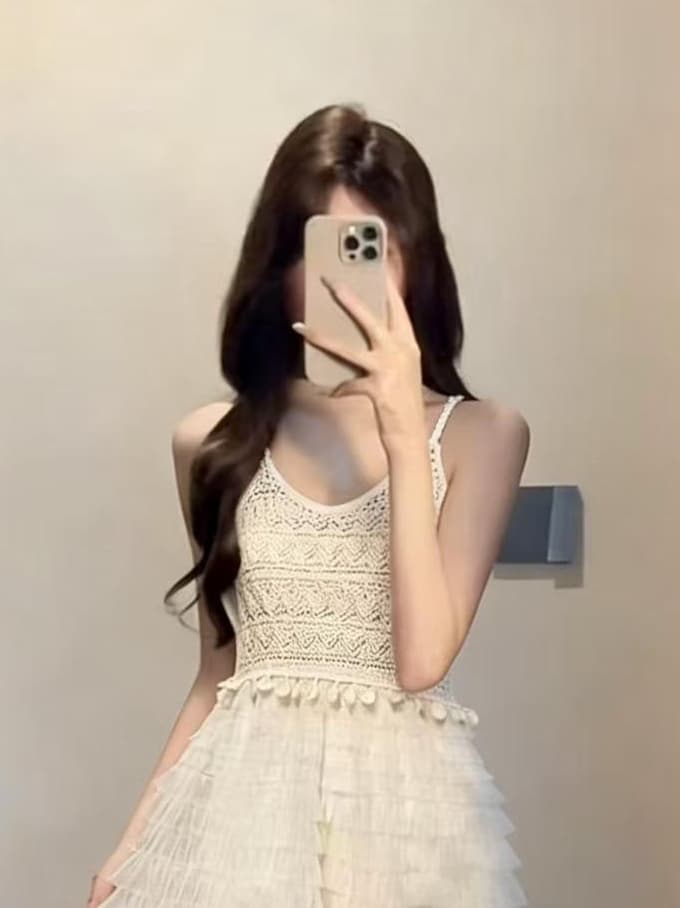 품격 몸매 가꾸기 홀로우 아웃 물결무늬 슬립 케이크 드레스 여성 여름 새로운 휴가 바람 민소매 패치워크 망사 드레스 상세 이미지 5