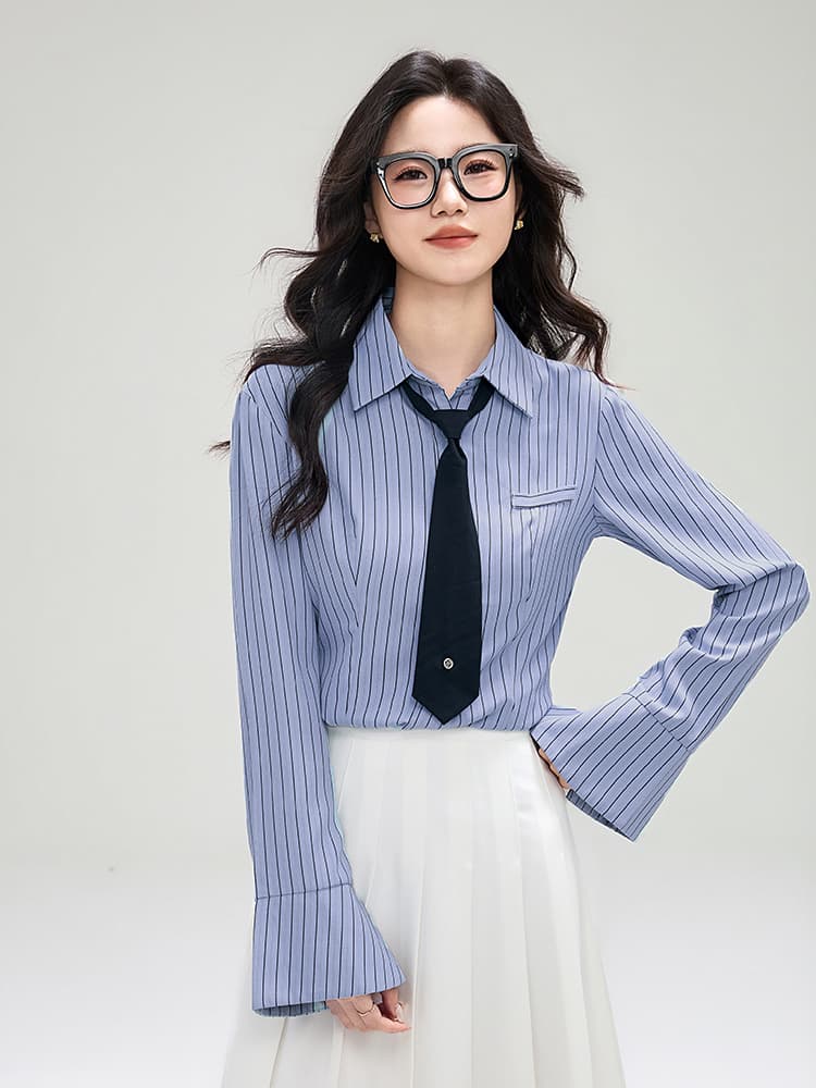 실사 2026 새로운 봄 가을 여성 의류 파란색 긴팔 느긋한 바람 맨위 품격 셔츠 여성 이미지 3