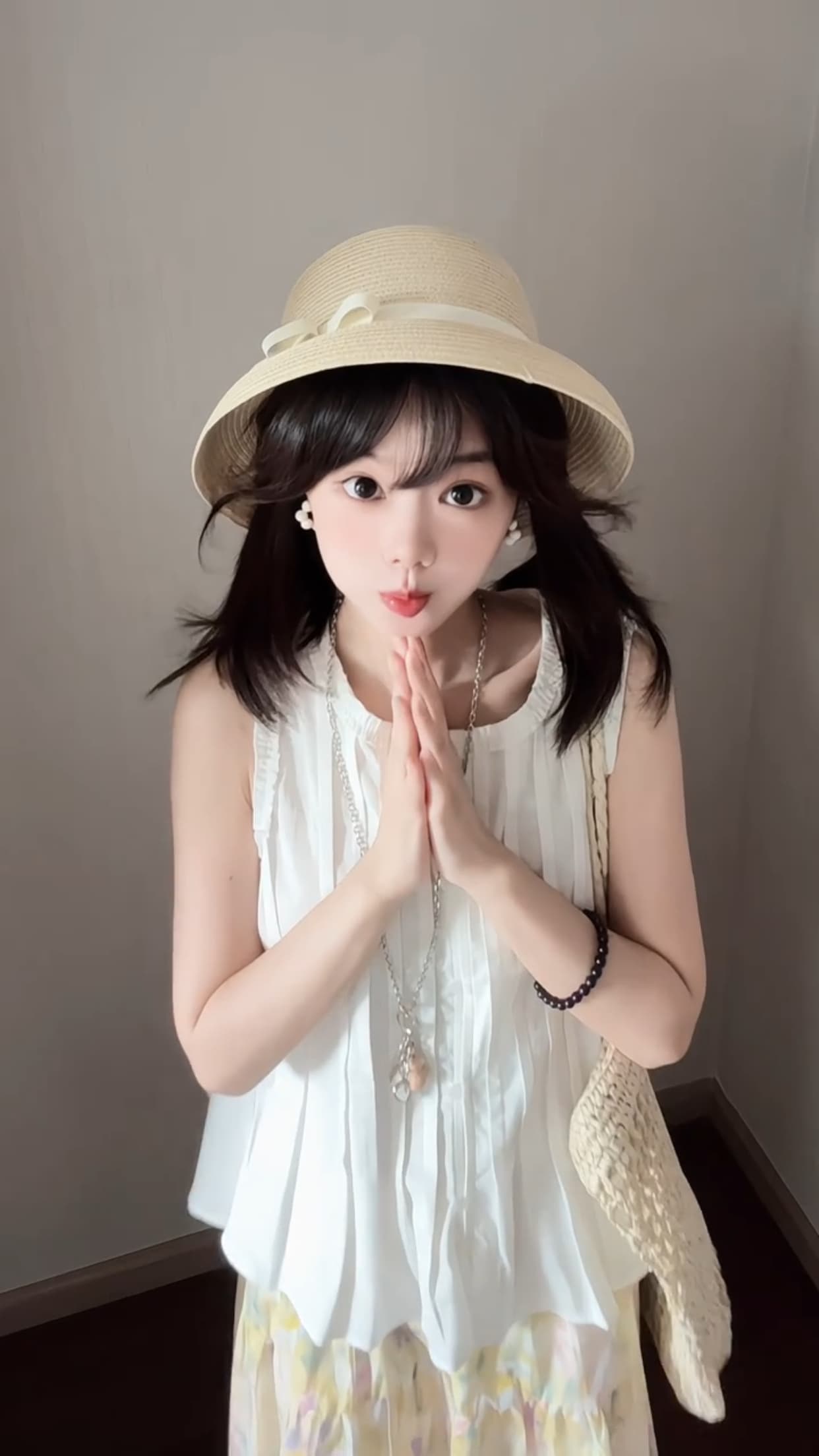 프릴 민소매 셔츠 맨위 여성 상세 이미지 2