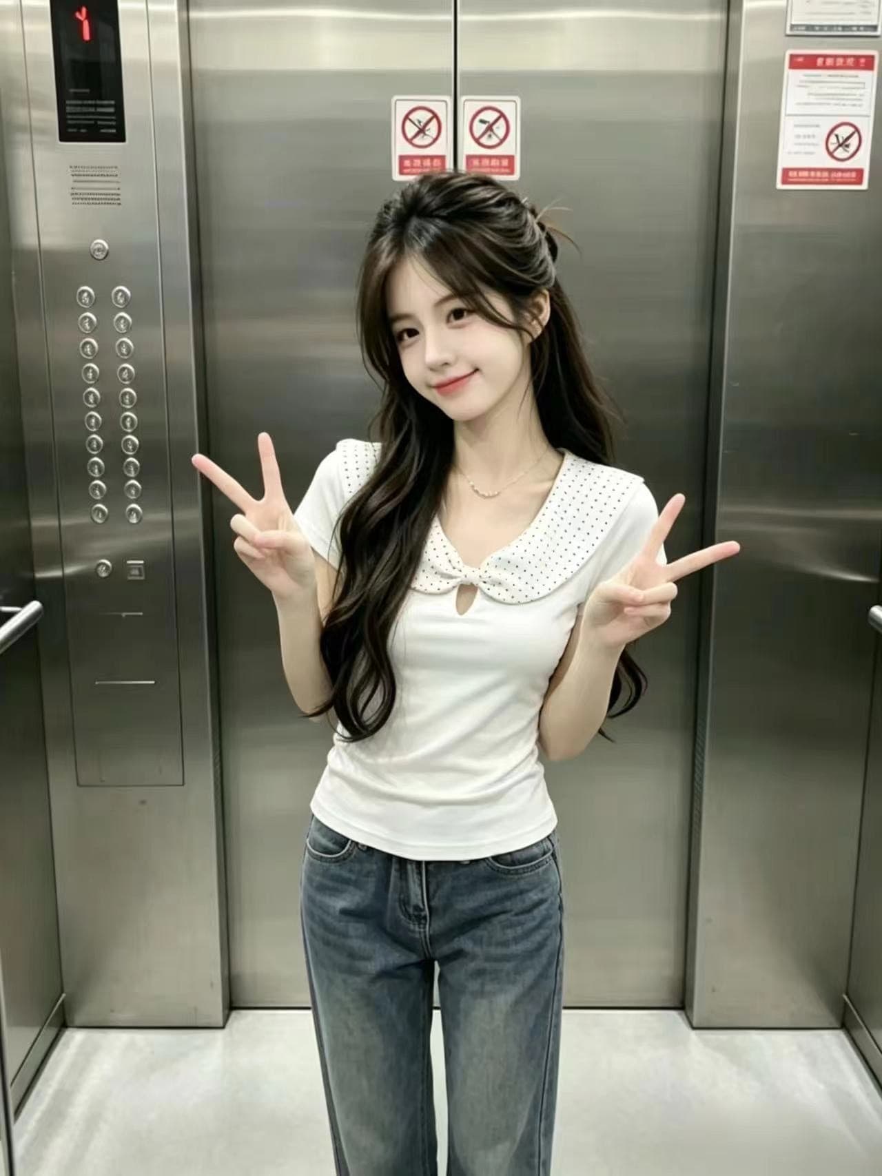 도트 무늬 베이비 칼라 맨위 여성 이미지 3