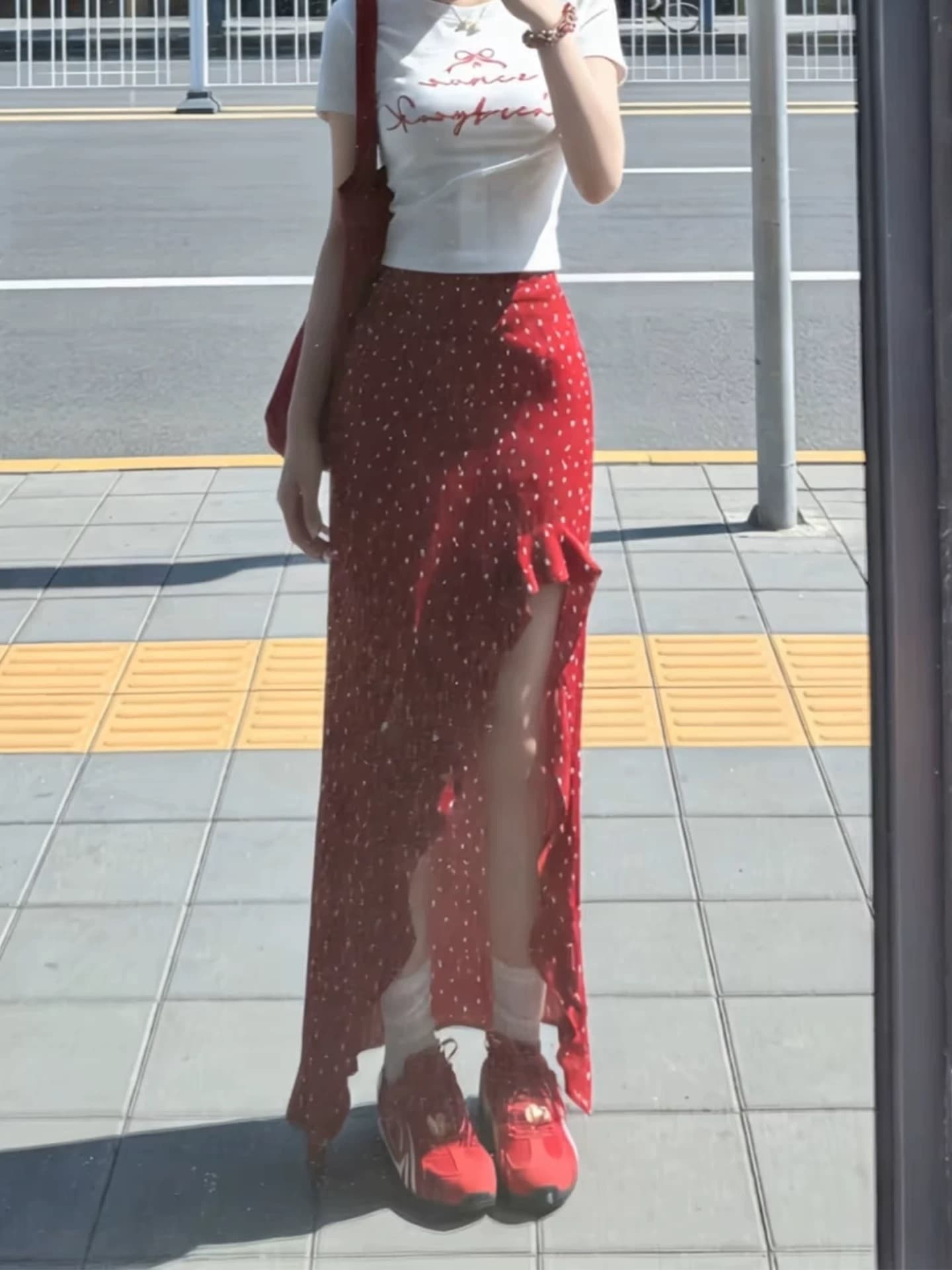 꽃무늬 불규칙 트임 반신 스커트 여성 상세 이미지 5