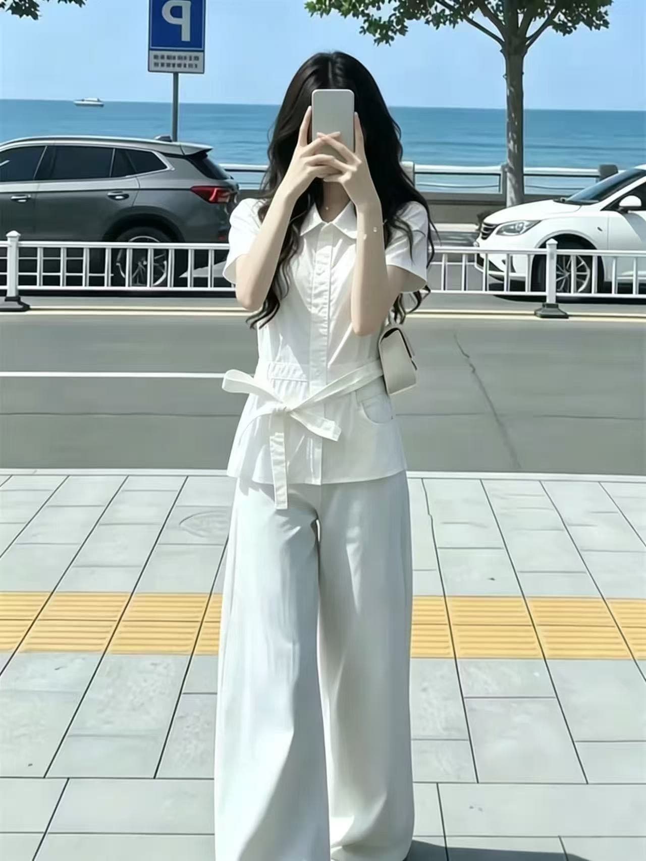 스트랩 화이트 반팔 셔츠 맨위 여성 상세 이미지 7