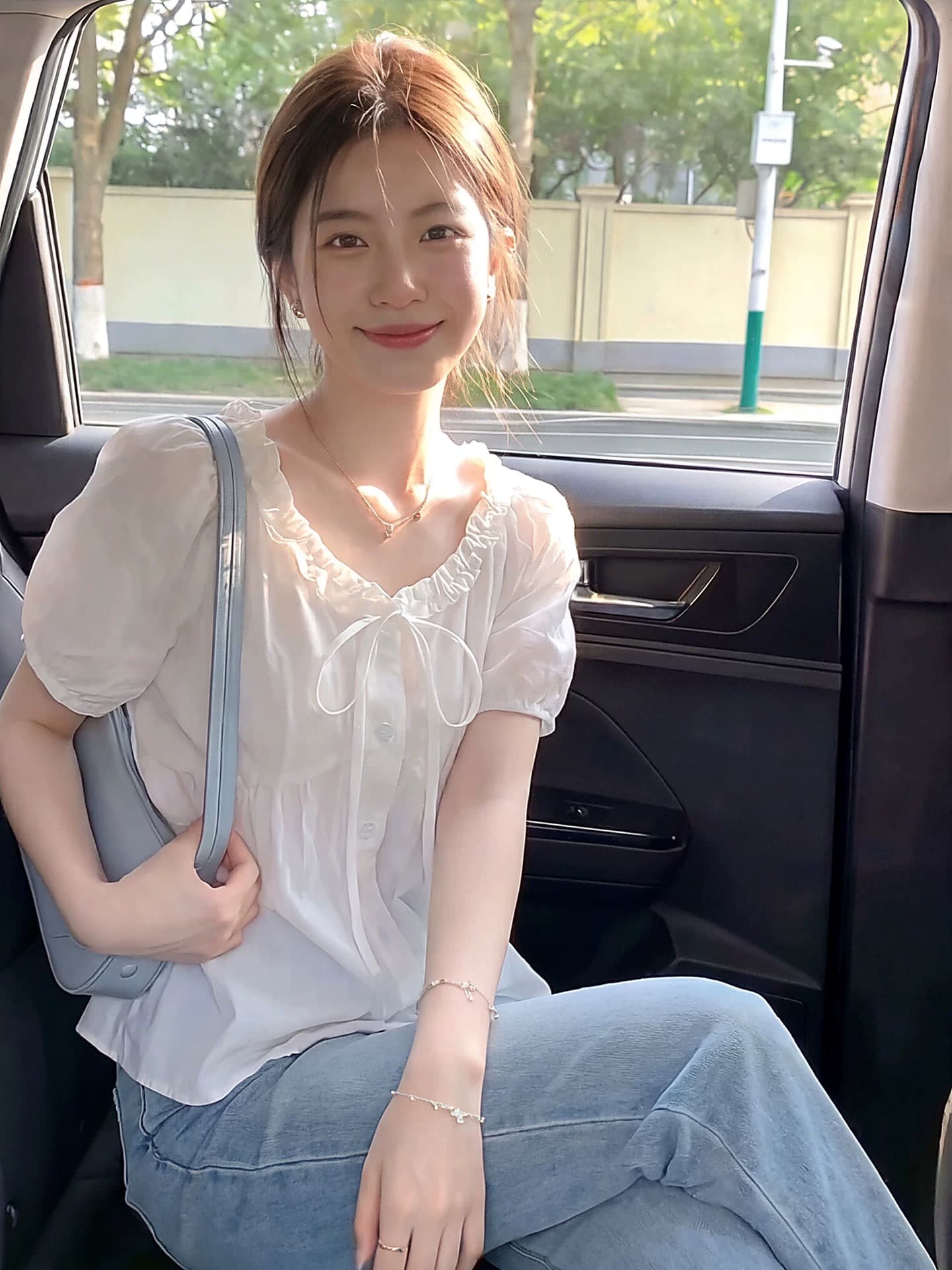 레이스업 나비 매듭 셔츠 맨위 여성 상세 이미지 7