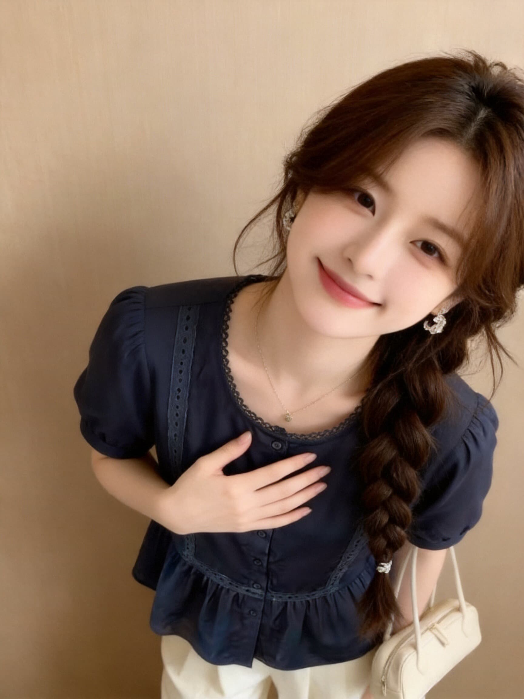 레이스 조각 프릴 셔츠 맨위 여성 상세 이미지 5