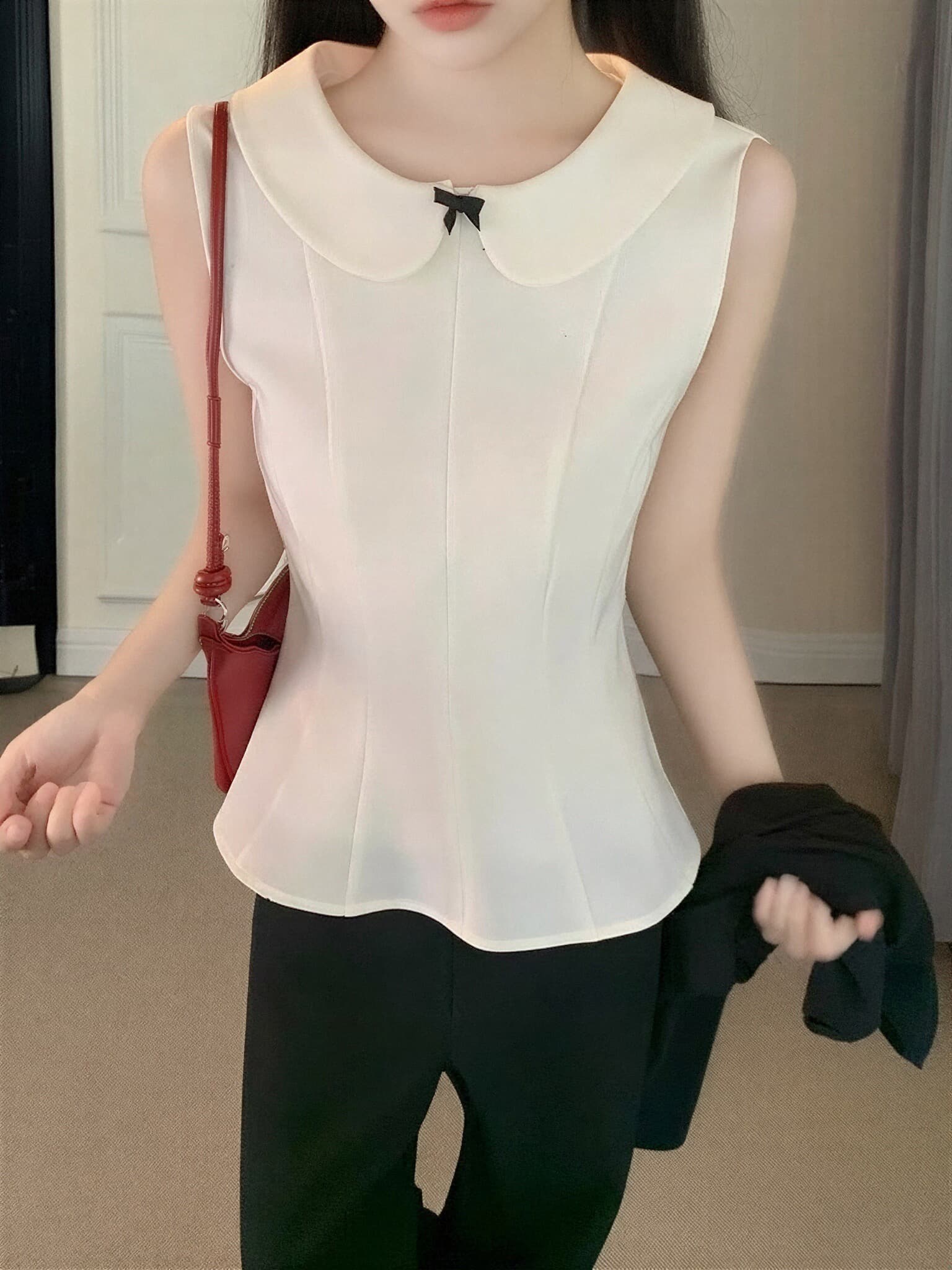 화이트 베이비 칼라 허리 수축 맨위 여성 이미지 3