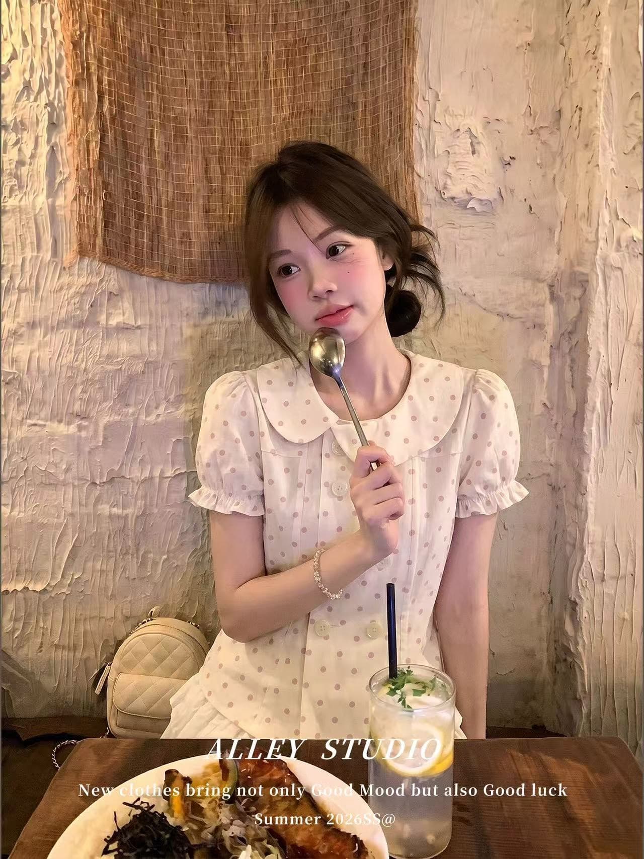 베이비 칼라 도트 무늬 셔츠 맨위 여성 상세 이미지 2