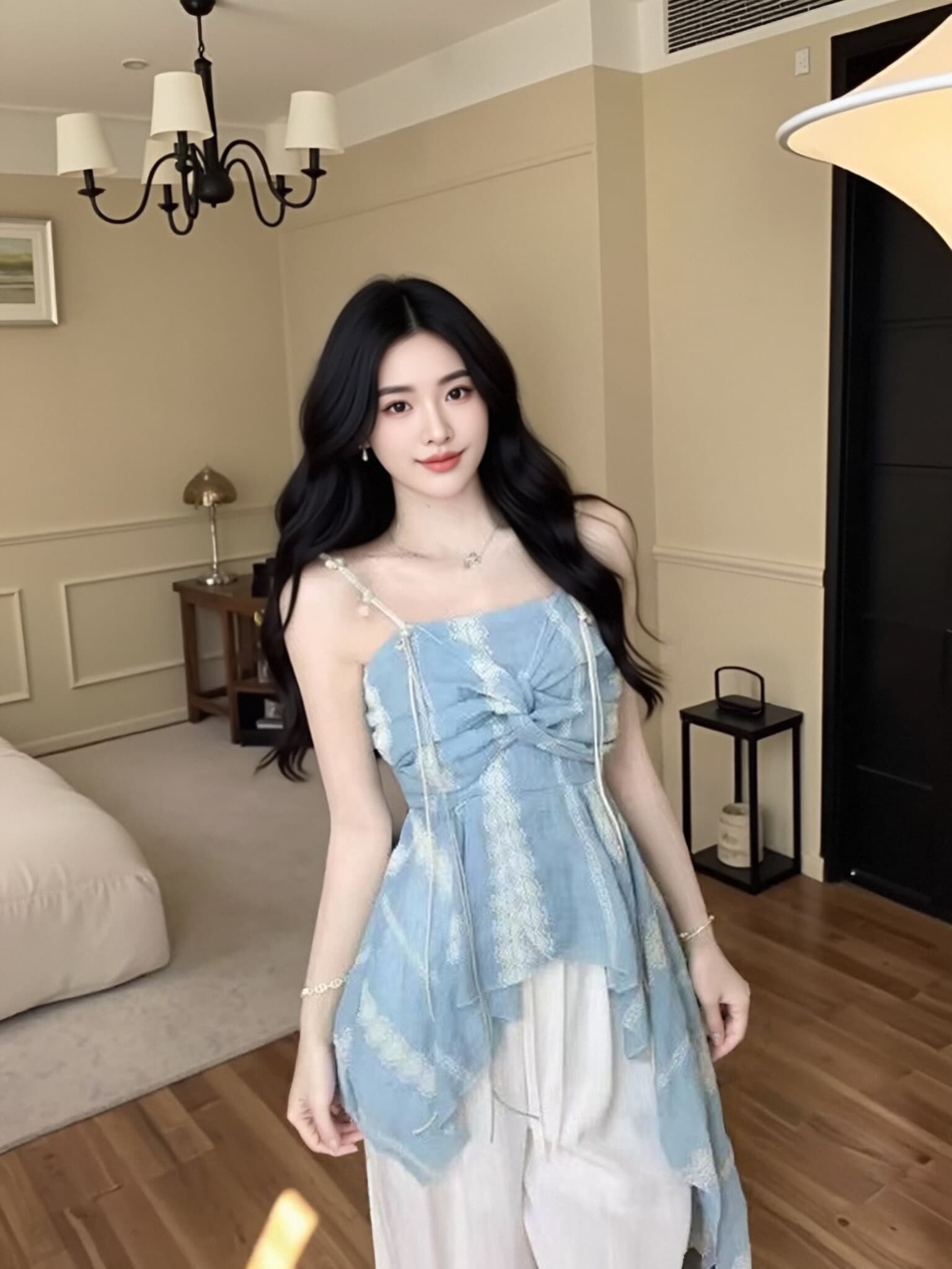 불규칙 프릴 비틀림 캐미솔 이미지 3
