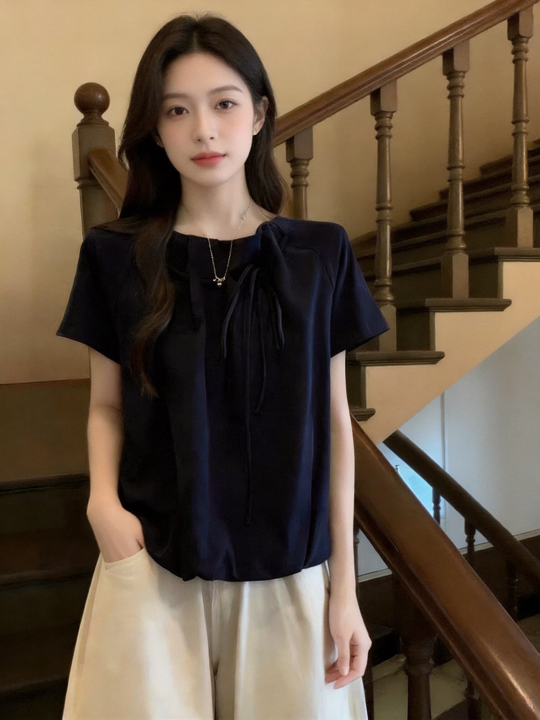 레이스업 꽃밭 맨위 여성 이미지 2