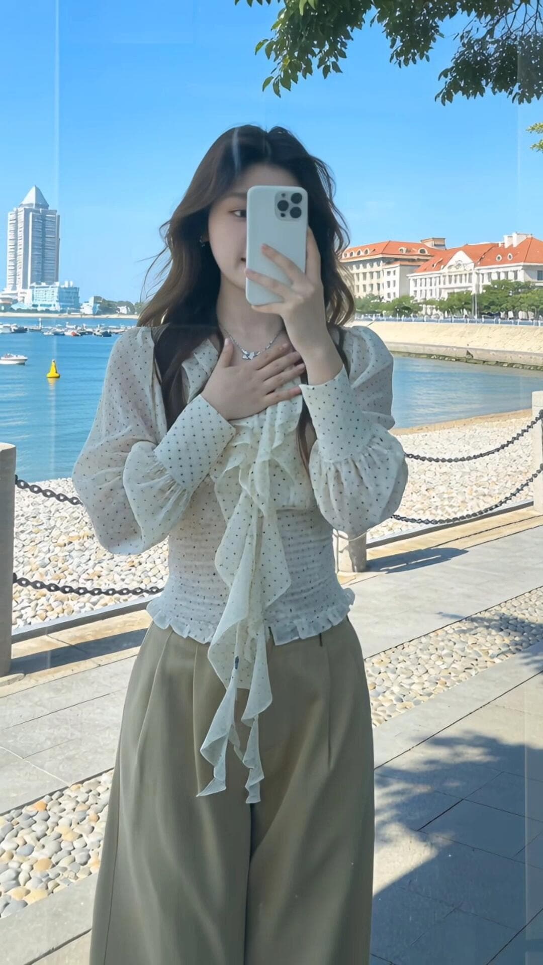 가을 도트 무늬 프릴 맨위 상세 이미지 2