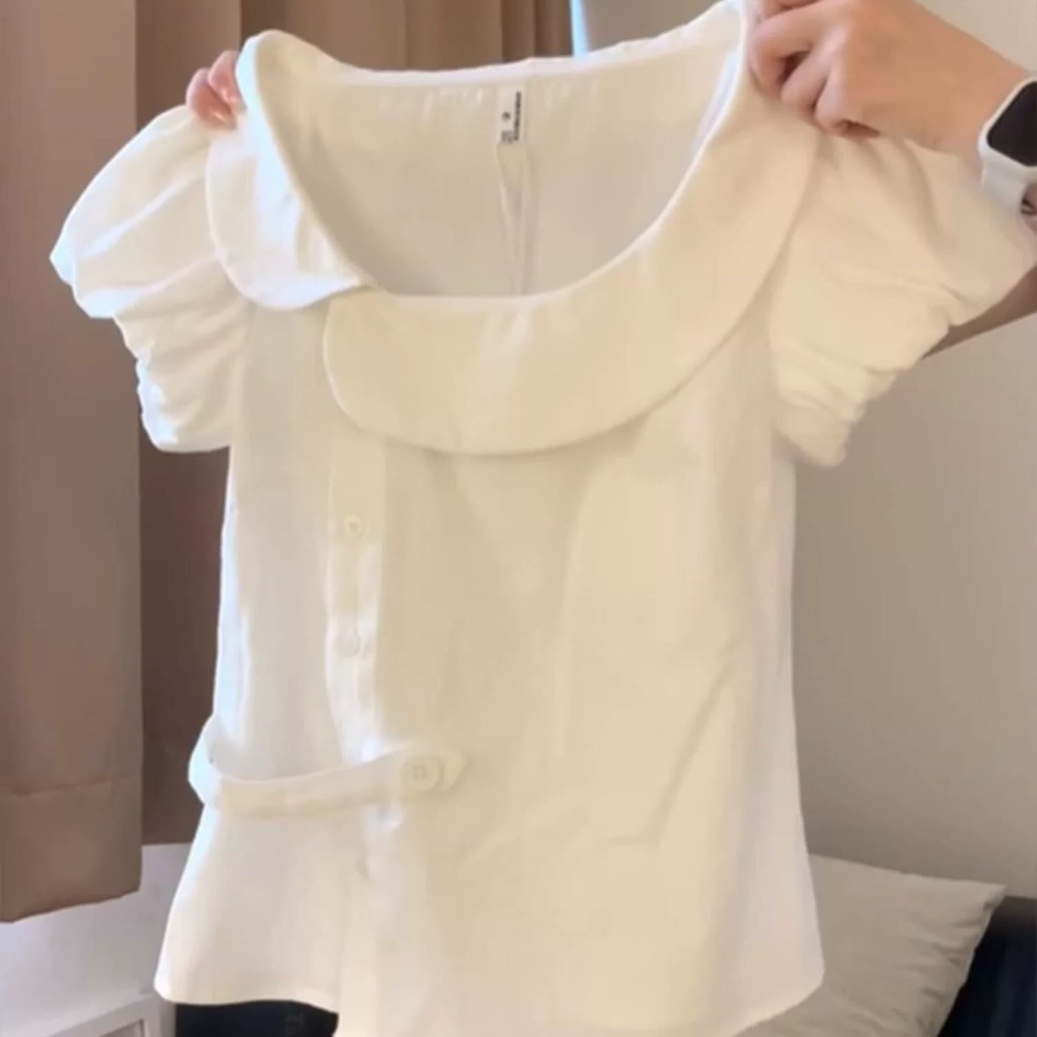 불규칙 베이비 칼라 거품 소매 여성 셔츠 이미지 2