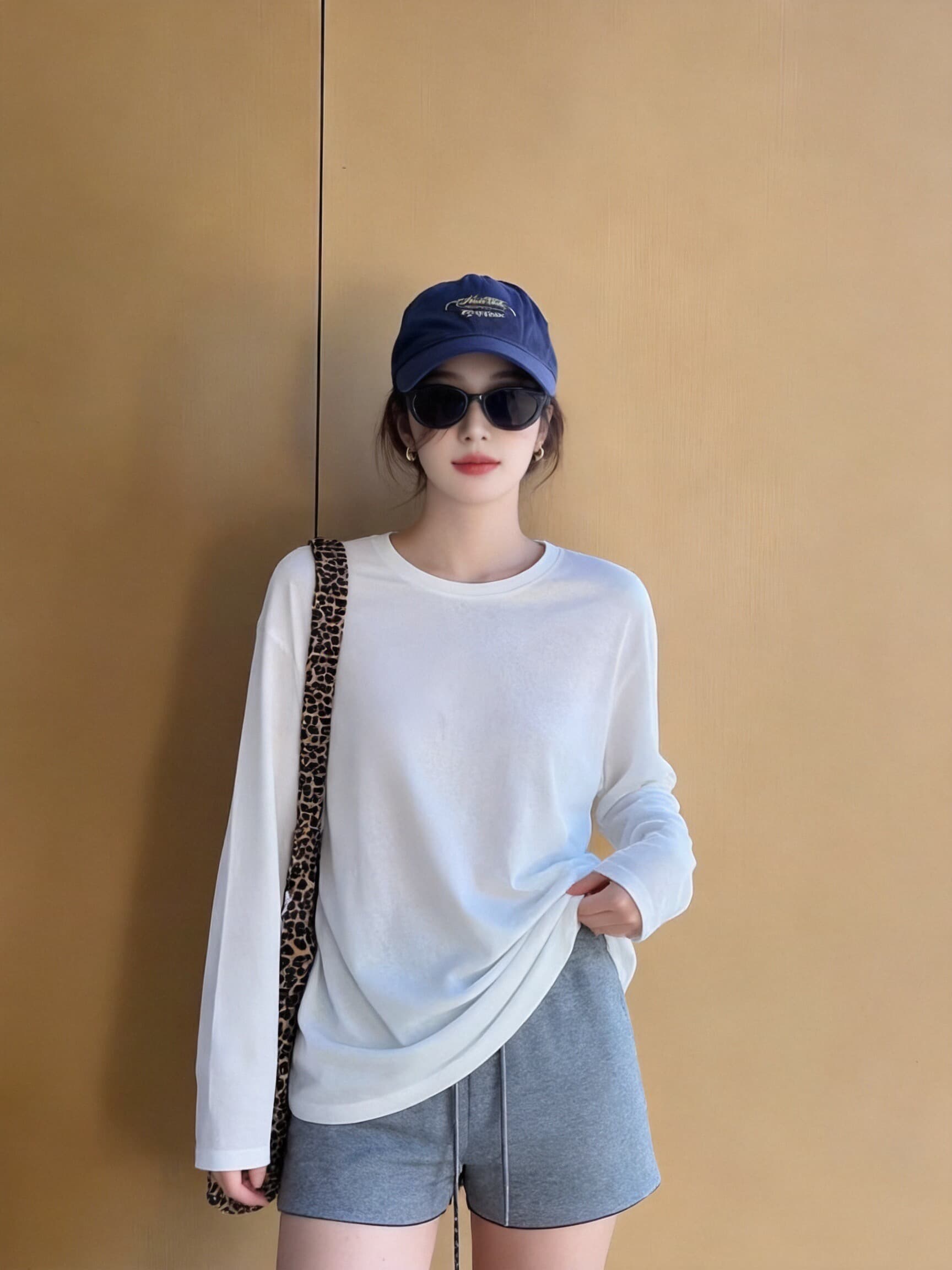 가을 기초 라운드 넥 풀오버 기본 셔츠 상세 이미지 2