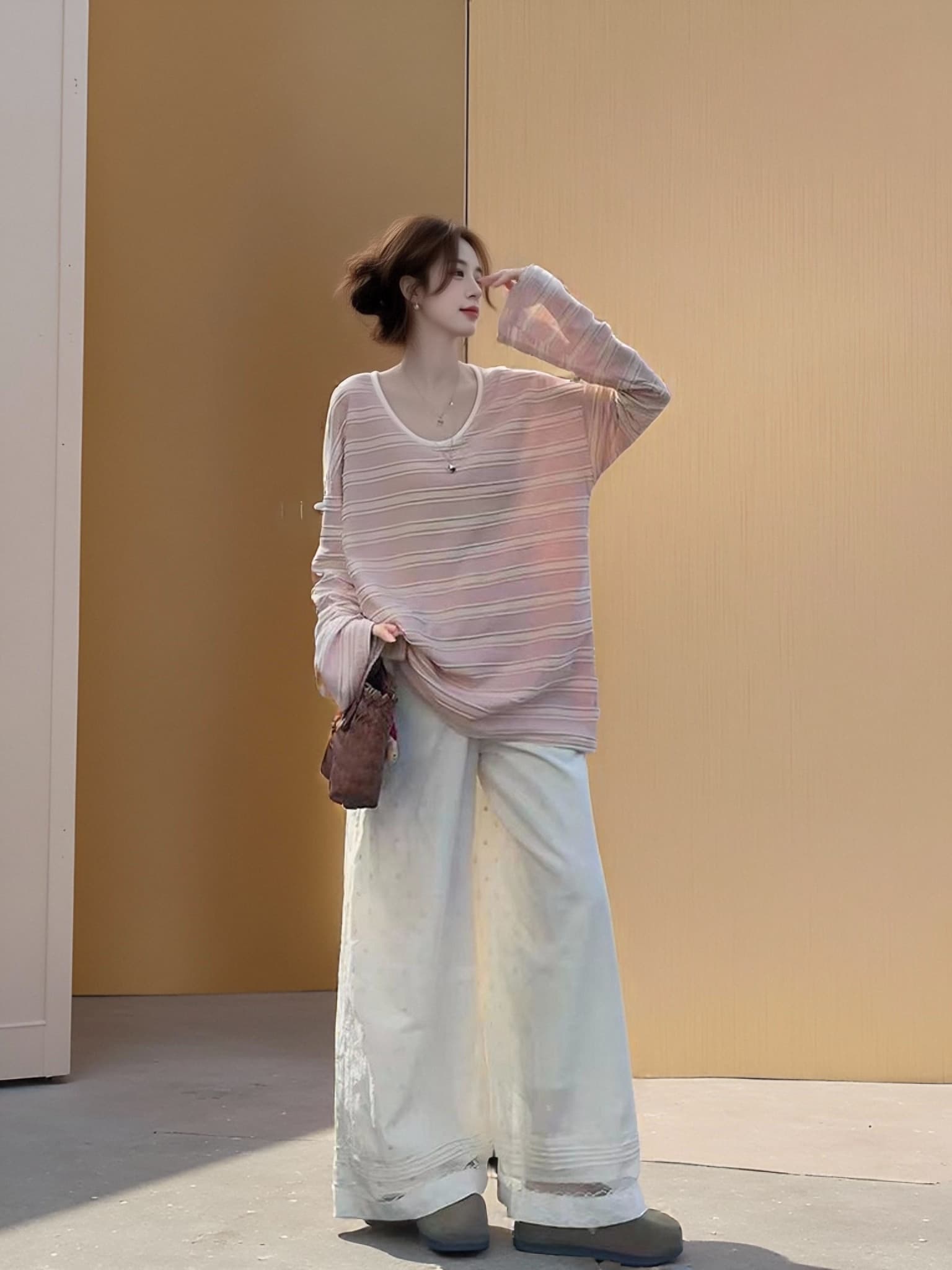 조수 브랜드 화이트 파우더 스트라이프 u 칼라 맨위 상세 이미지 8