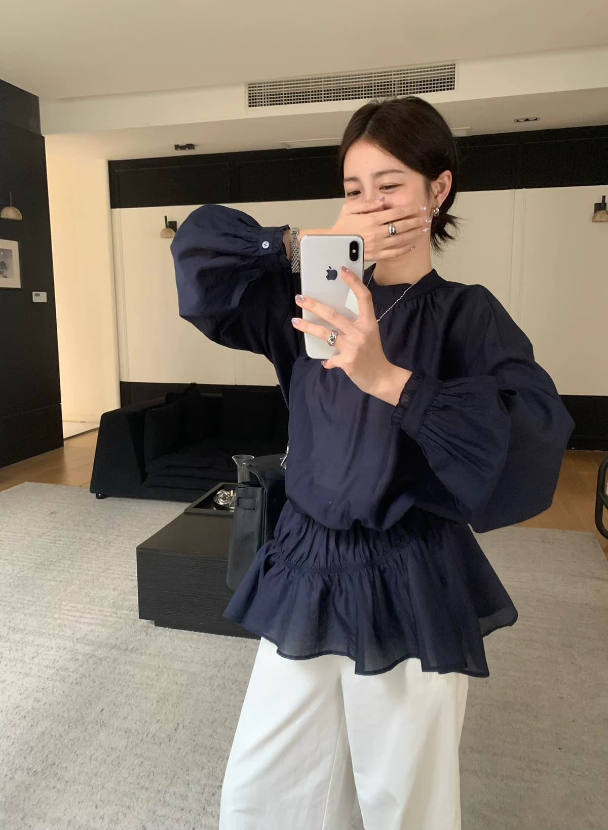 가을 주름 허리 수축 블루 색상 셔츠 상세 이미지 5