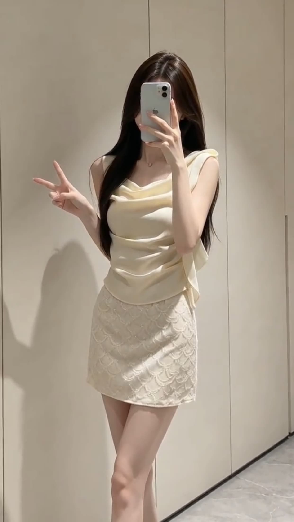 흔들다 칼라 새틴 슬립 오프숄더 맨위 상세 이미지 6