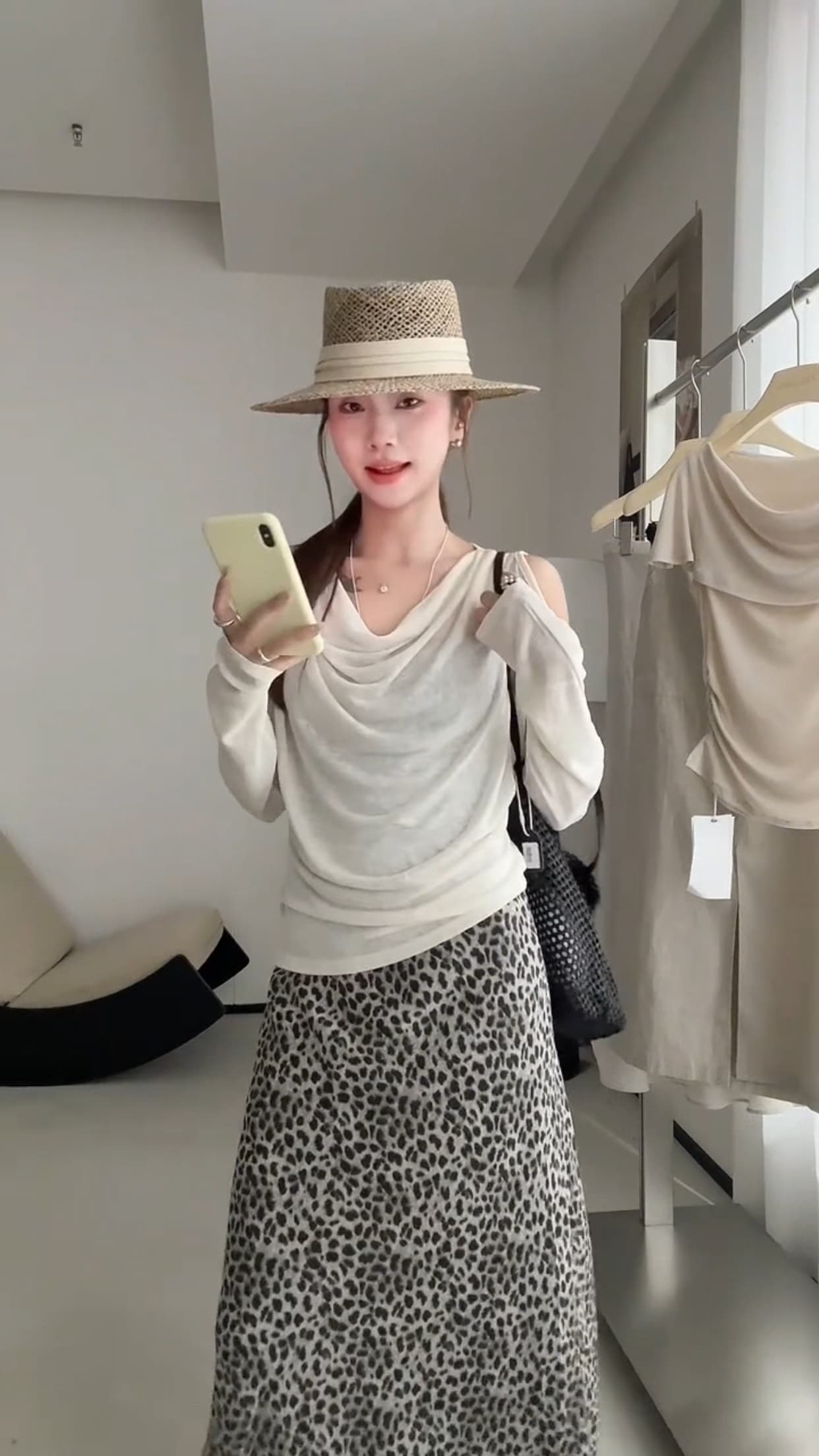 가을 흔들다 칼라 오프숄더 블라우스 상세 이미지 2