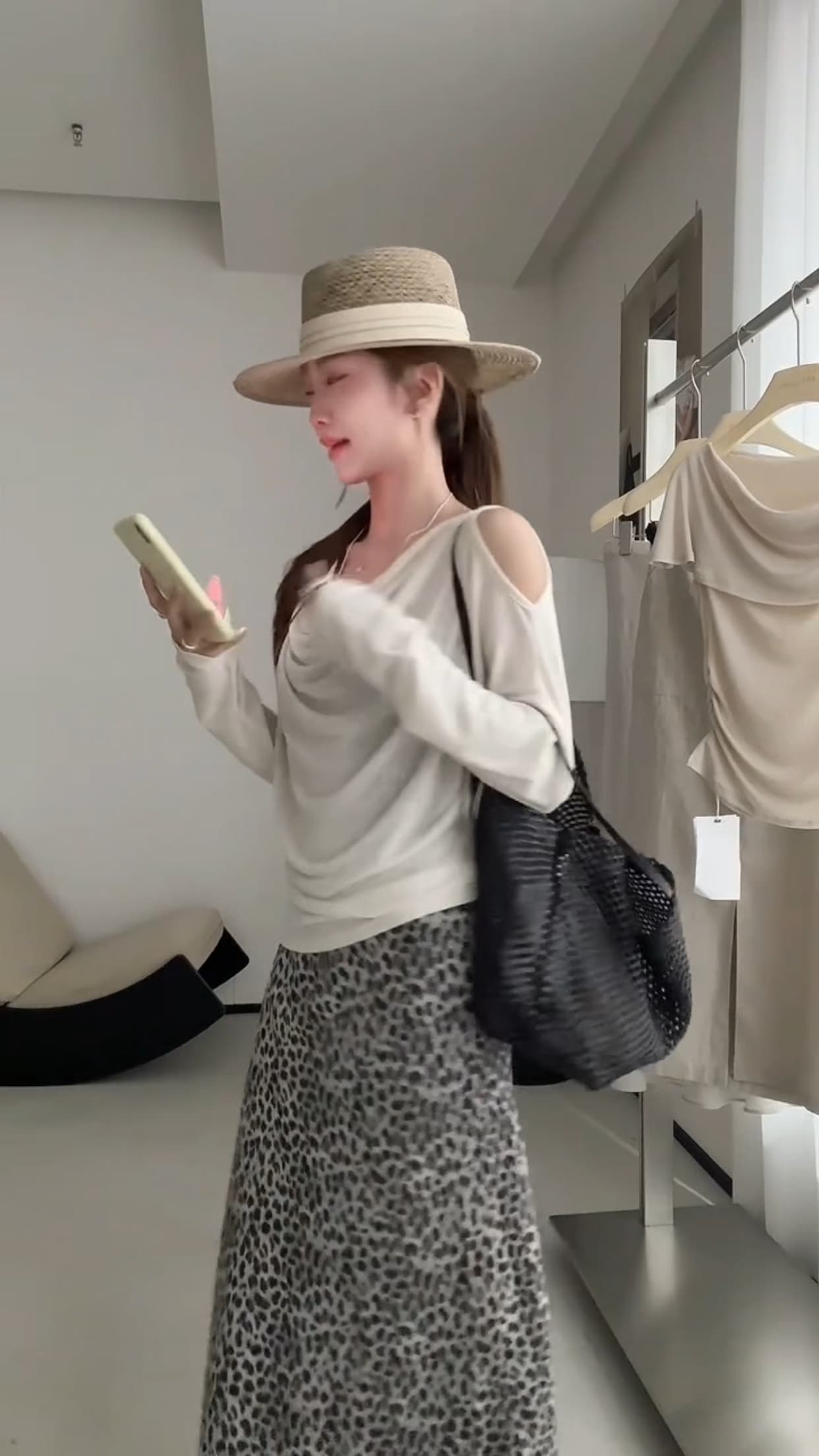 가을 흔들다 칼라 오프숄더 블라우스 상세 이미지 10