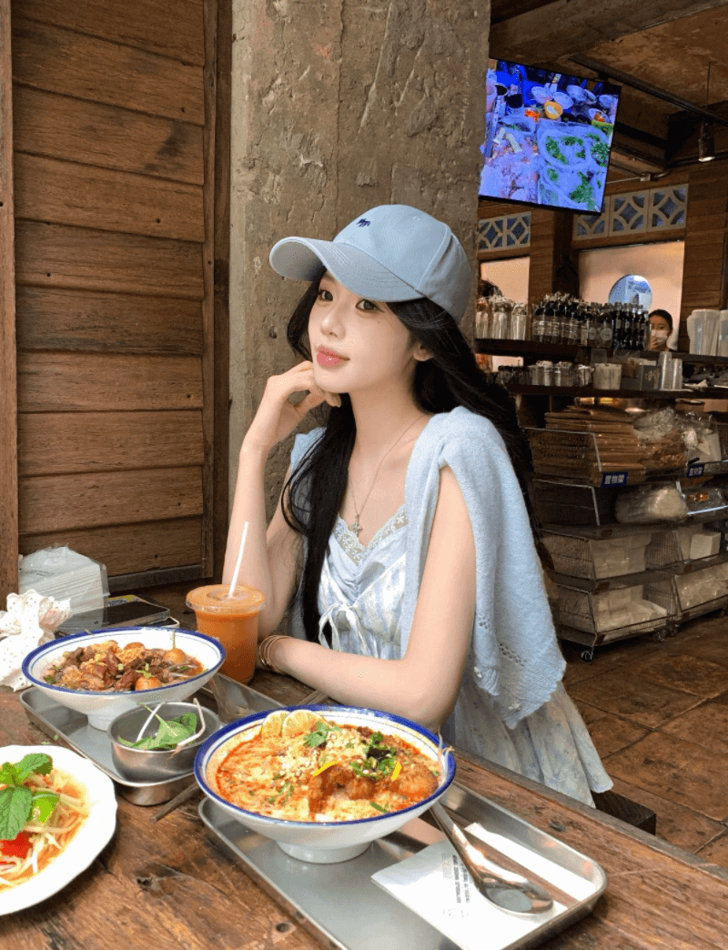 실사 정가 디자인 센스 레이스 조각 꽃무늬 인사이드 가져 가라. 슬립 페이크 레이어드 맨위 상세 이미지 3