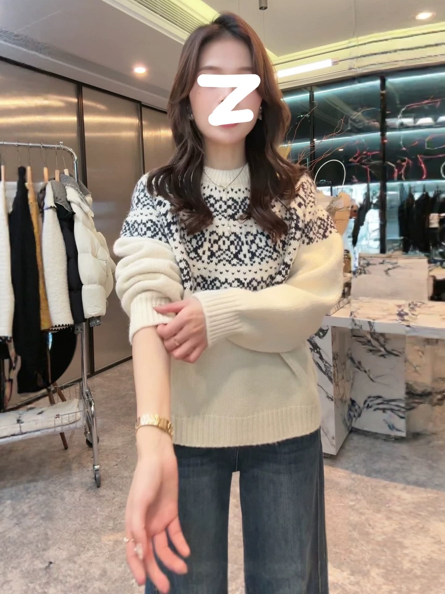 프랑스식 레트로 스타일 허리 수축 단추 디자인 센스 니트 스웨터 스웨터 여자 자이언트 잘 생긴 ~ 중 겨울 의류 인사이드 가져 가라. 부드러운 찹쌀 맨위