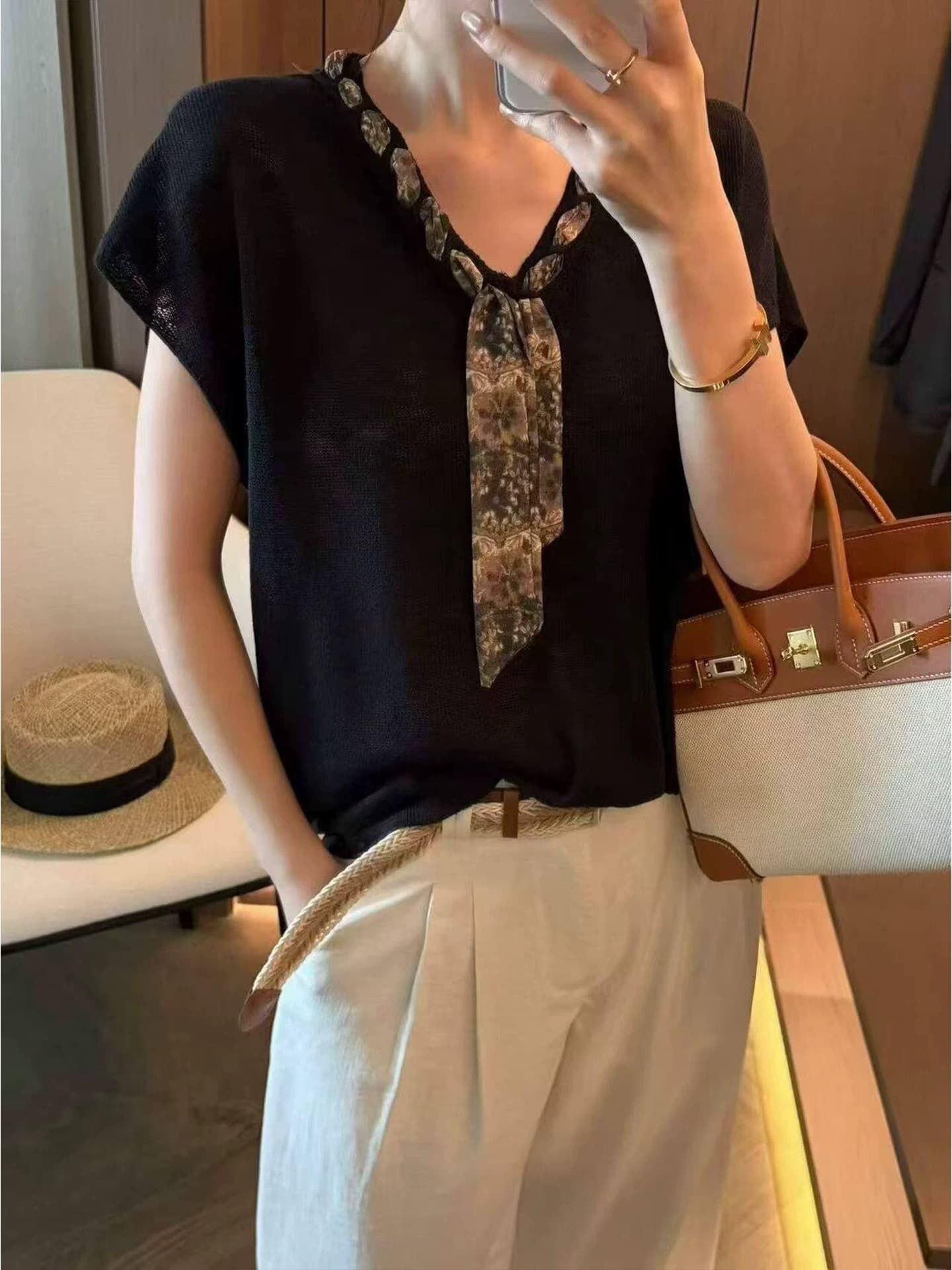 프랑스식 레트로 화이트 V넥 스카프 니트 반팔 티셔츠 여성 여름 고급 센스 chic Chic 얼음 실크 맨위 얇은 상세 이미지 4