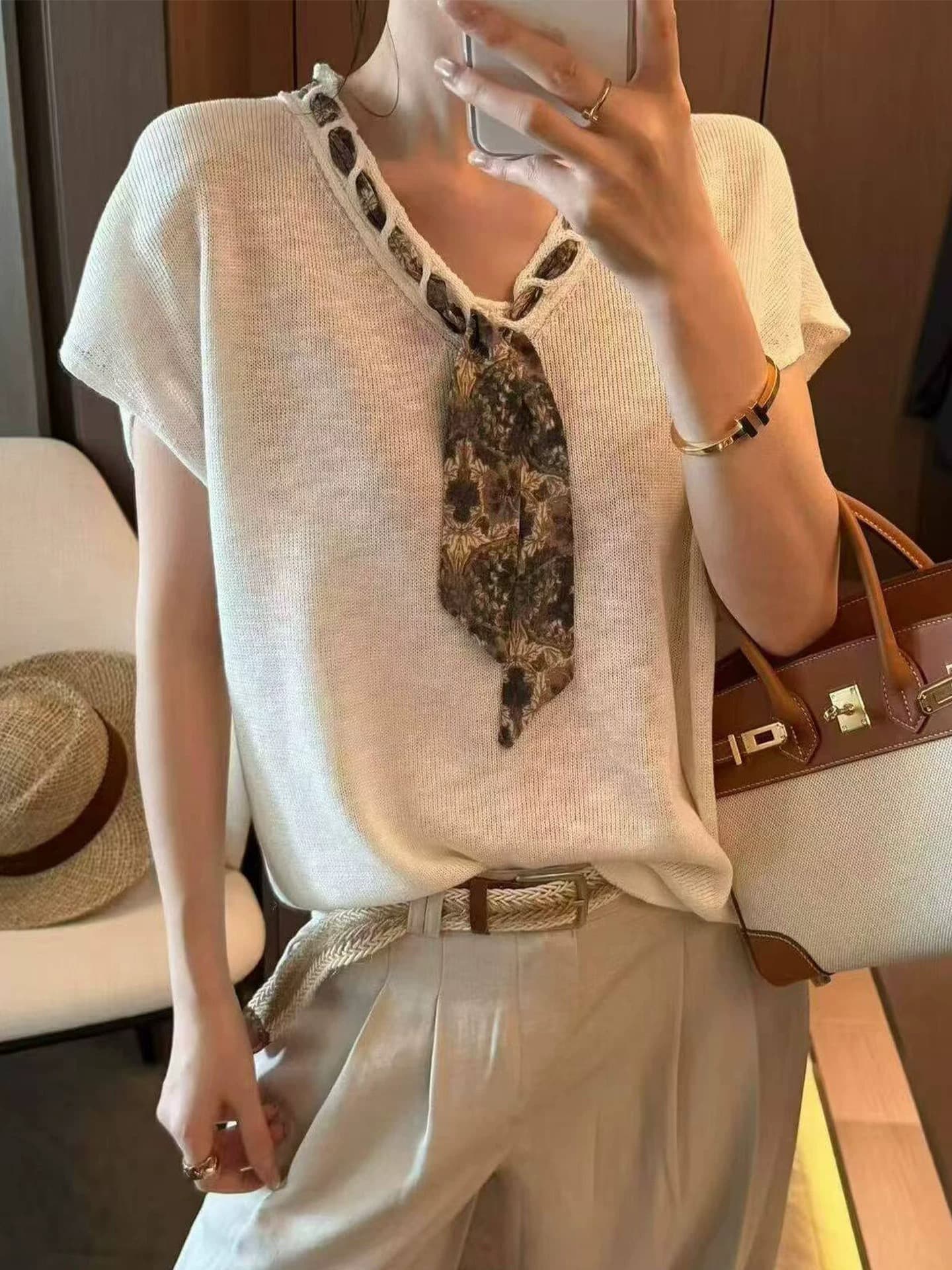 프랑스식 레트로 화이트 V넥 스카프 니트 반팔 티셔츠 여성 여름 고급 센스 chic Chic 얼음 실크 맨위 얇은 상세 이미지 5