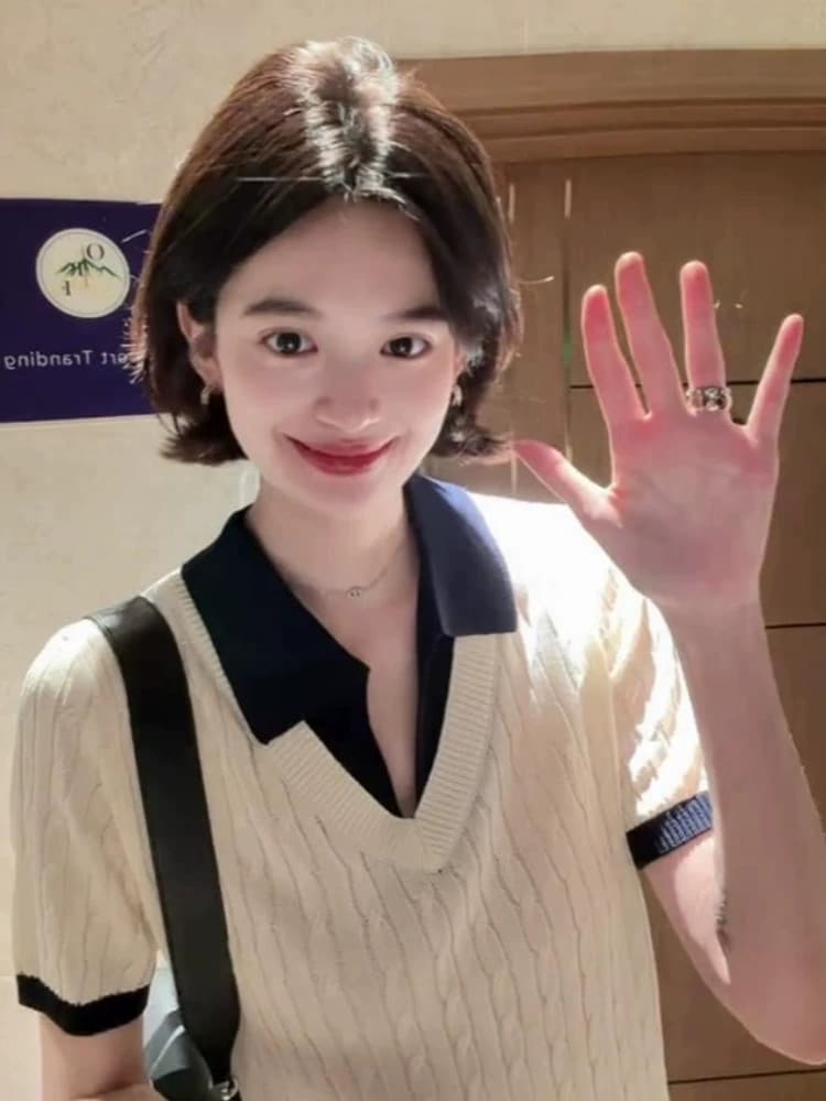 오래된 돈 바람 착용 가져 가라. 패치워크 얼음 실크 니트 반팔 티셔츠 여성 얇은 스타일 여름 고급 센스 페이크 레이어드 긍정적 인 어깨 의류 상세 이미지 1