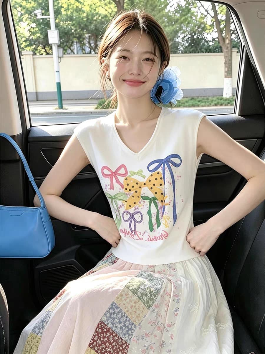 2026 자이언트 잘 생긴 화이트 반팔 티셔츠 여자 여름 한 부서 착용 가져 가라. 외국 가스 연령 감소 아름다운 프린트 V넥 맨위 상세 이미지 3