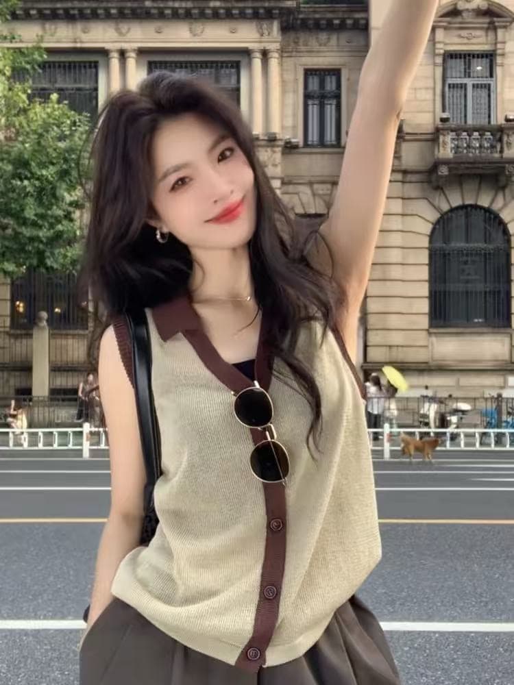 올해 인기 ~ 중 폭발 여성 의류 여름 2026 새로운 배색 패치워크 홀로우 아웃 반 개방 칼라 외국 가스 조끼 맨위 이미지 3