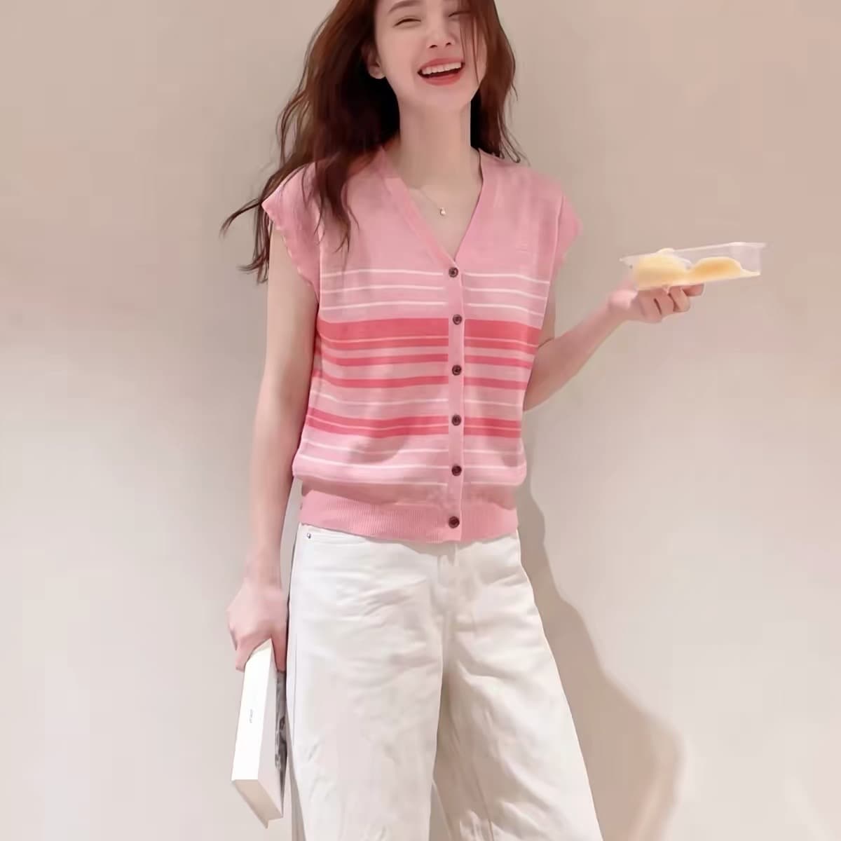 핑크색 한 부서 레트로 배색 스트라이프 V넥 작은 날다 소매 짠 셔츠 여성 여름 디자인 센스 루즈핏 빅 사이즈 맨위 이미지 5